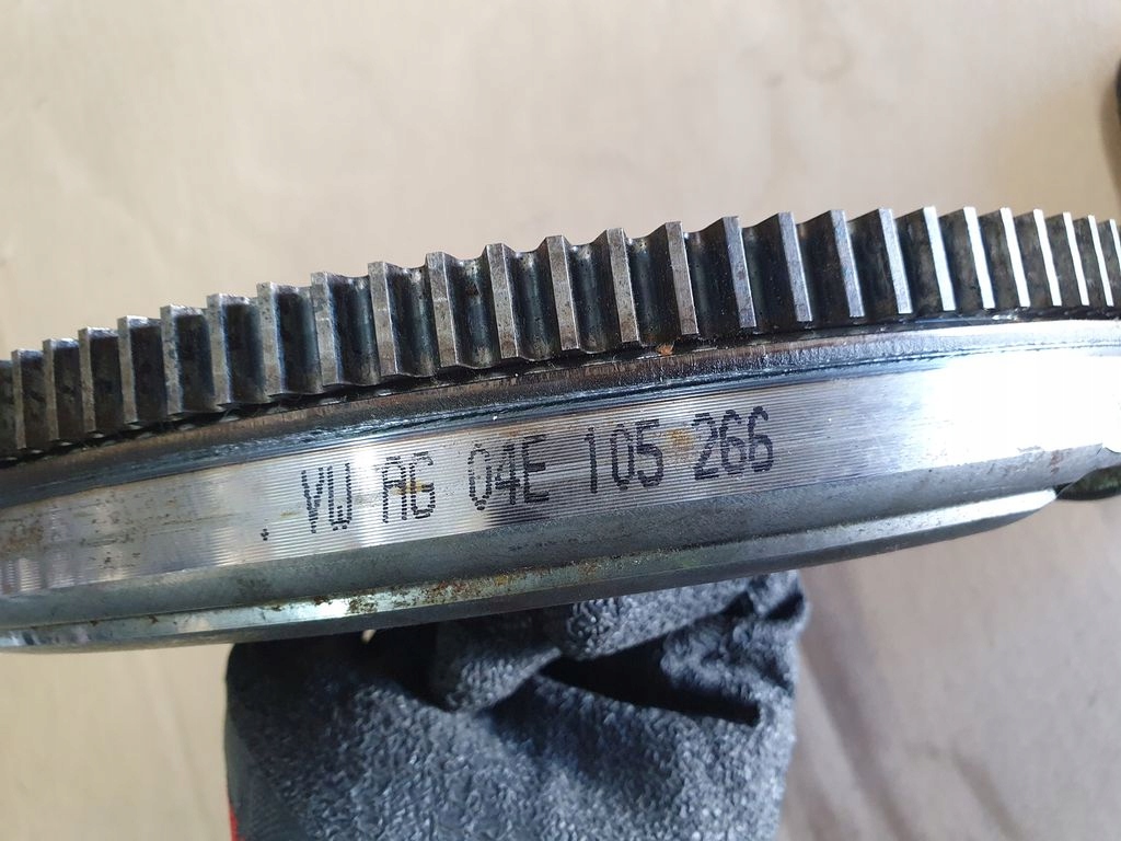 wheel flywheel 04E105266 VW SKODA AUDI IDEAL