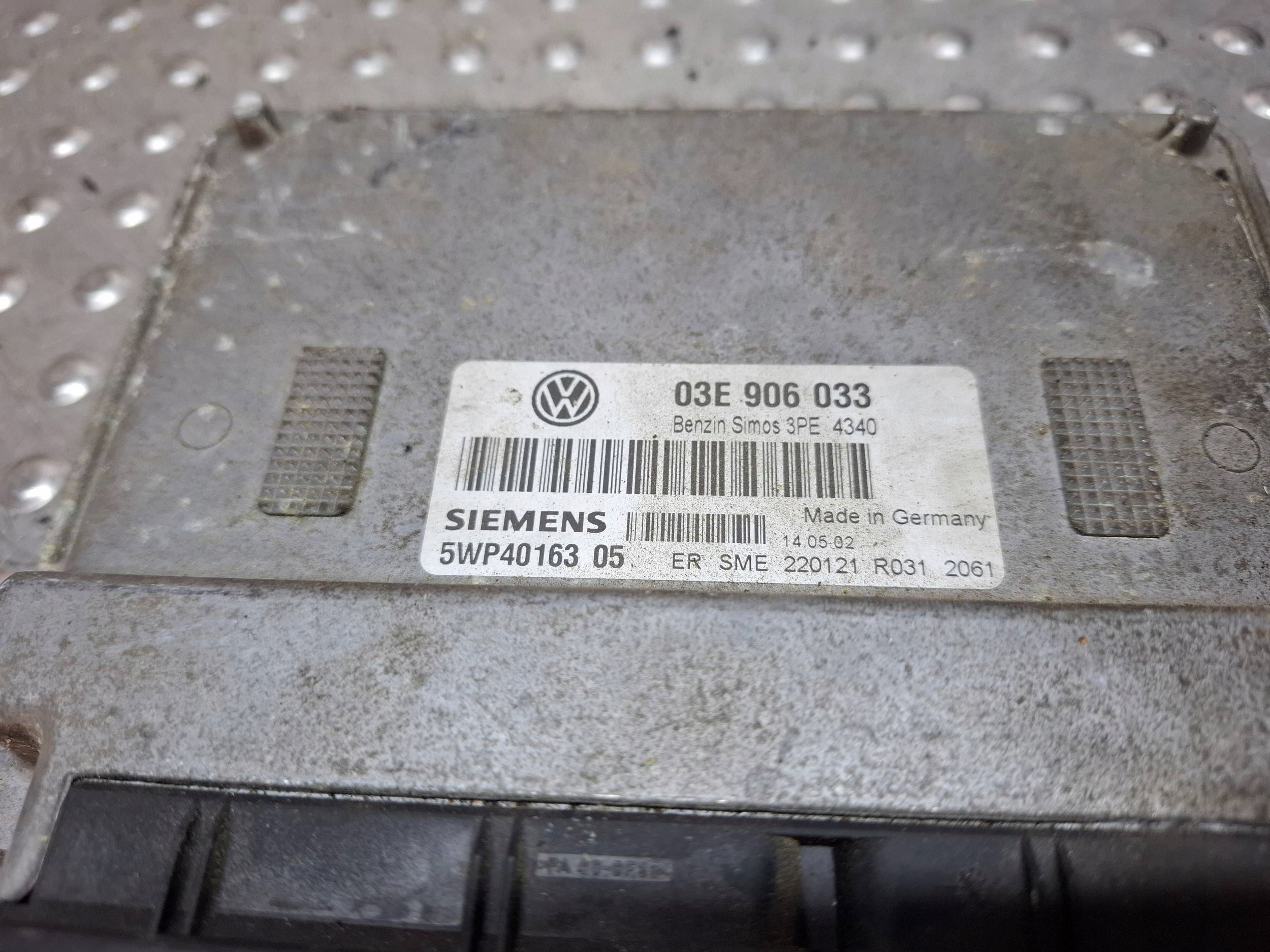 computer control unit of the engine 03E906033 VW POLO IV IBIZA III 1.2 12V
