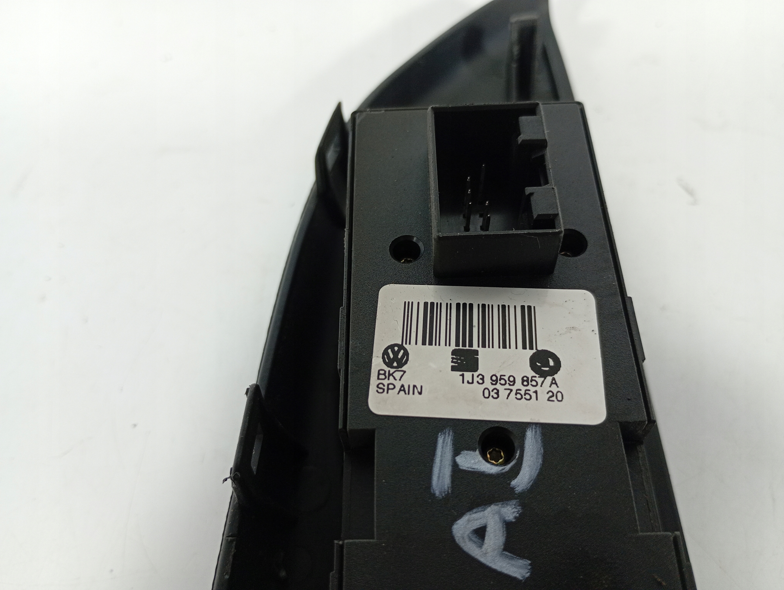 Skoda Fabia 1 and 98-08 PANEL REGULACJA regulation button windows 1J3959857A