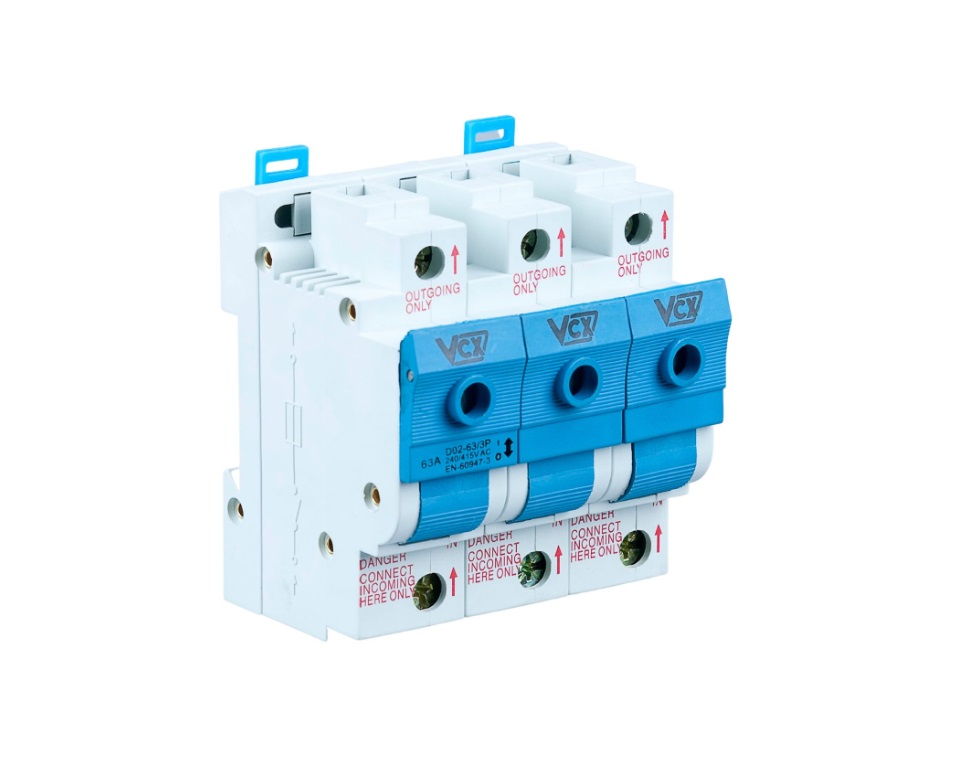  /><p><b>Dane techniczne</b></p><p><b>✅</b>model:<b> D02-63/3P</b></p><p><b>✅</b>wkładka: <b>D02</b></p><p><b>✅</b>liczba modułów: <b>3</b></p><p><b>✅</b>prąd znamionowy: <b>max 63A</b></p><p><b>✅</b>montaż: <b>szyna DIN35</b></p><p><b>✅</b>stopień ochrony:<b> IP20</b></p><p><b>✅</b>napięcie: <b>240/ 415 V AC</b></p><img src=