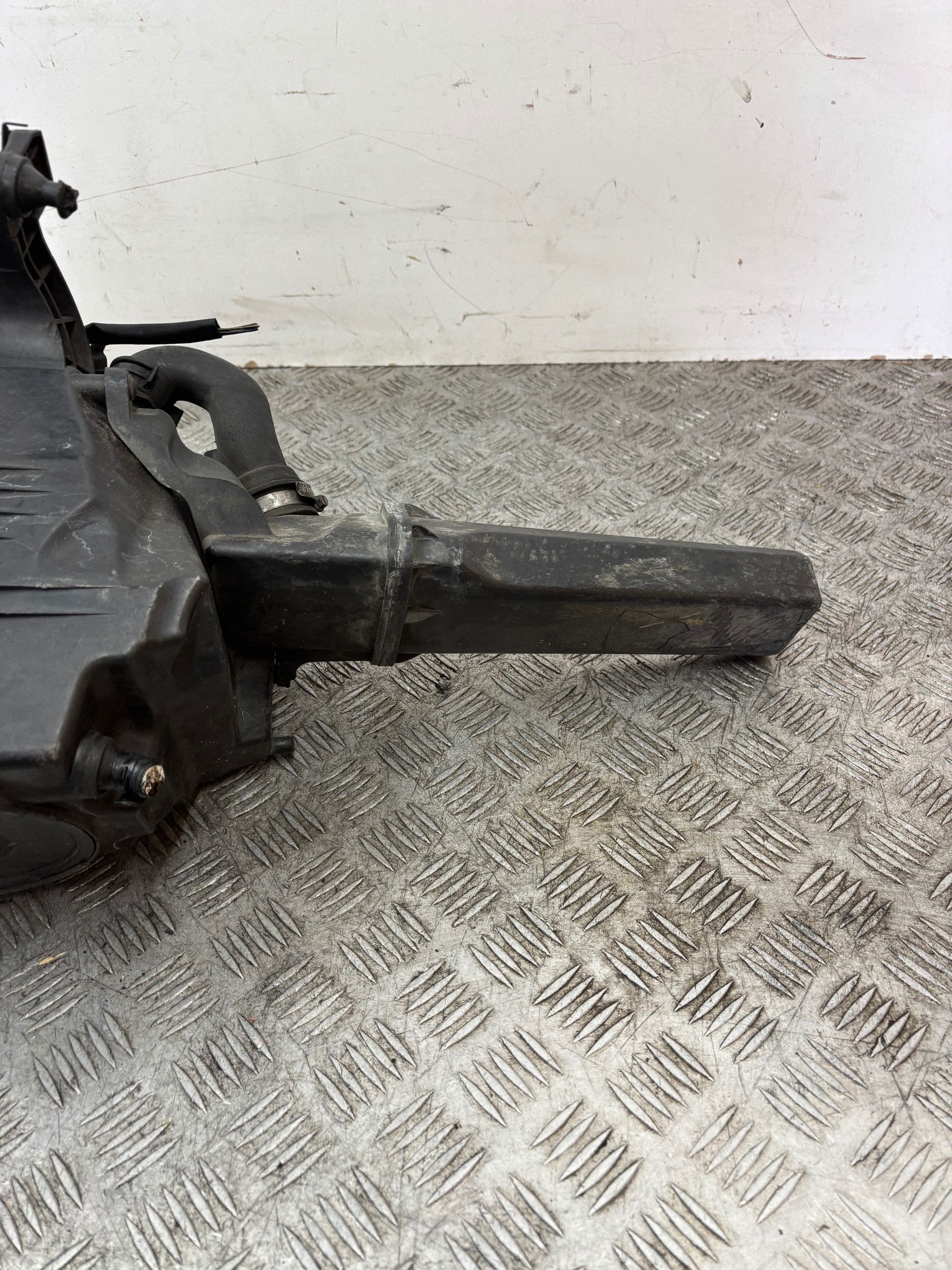 luftfiltergehäuse FORD FOCUS III MK3 1.6 TDCI 10