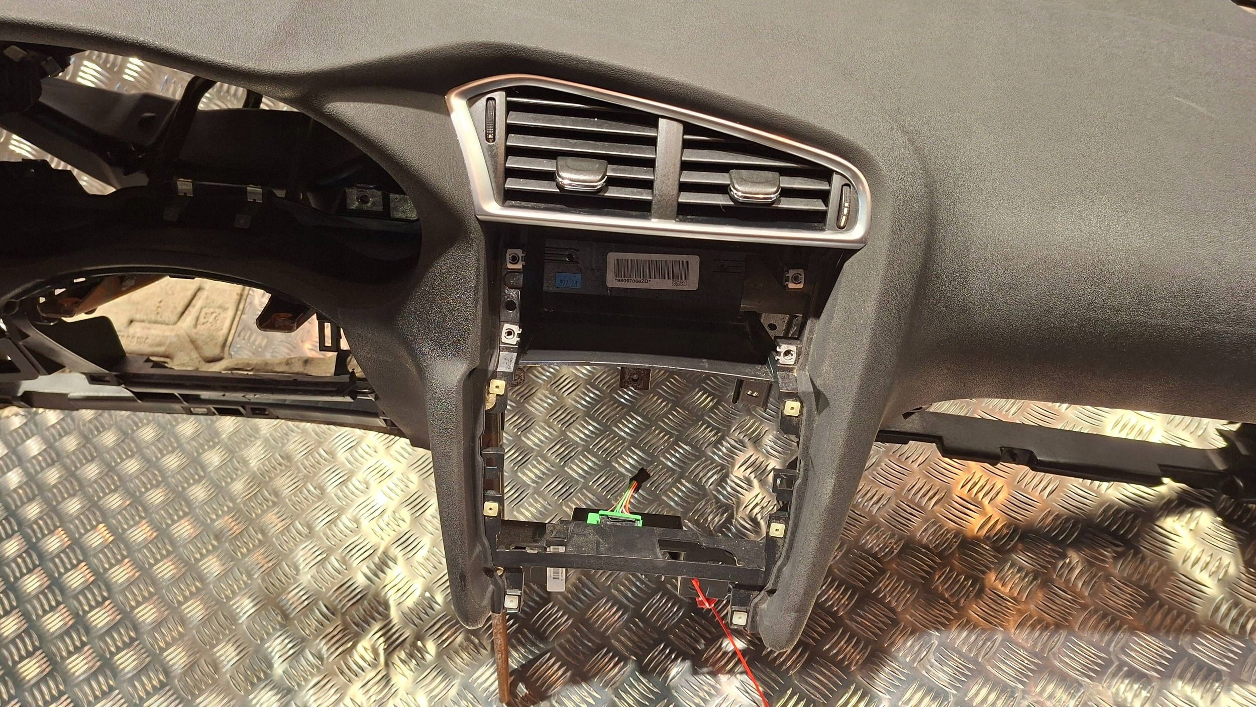 dashboard instrument panel console 98097068ZD CITROEN C4 II B7 2010
