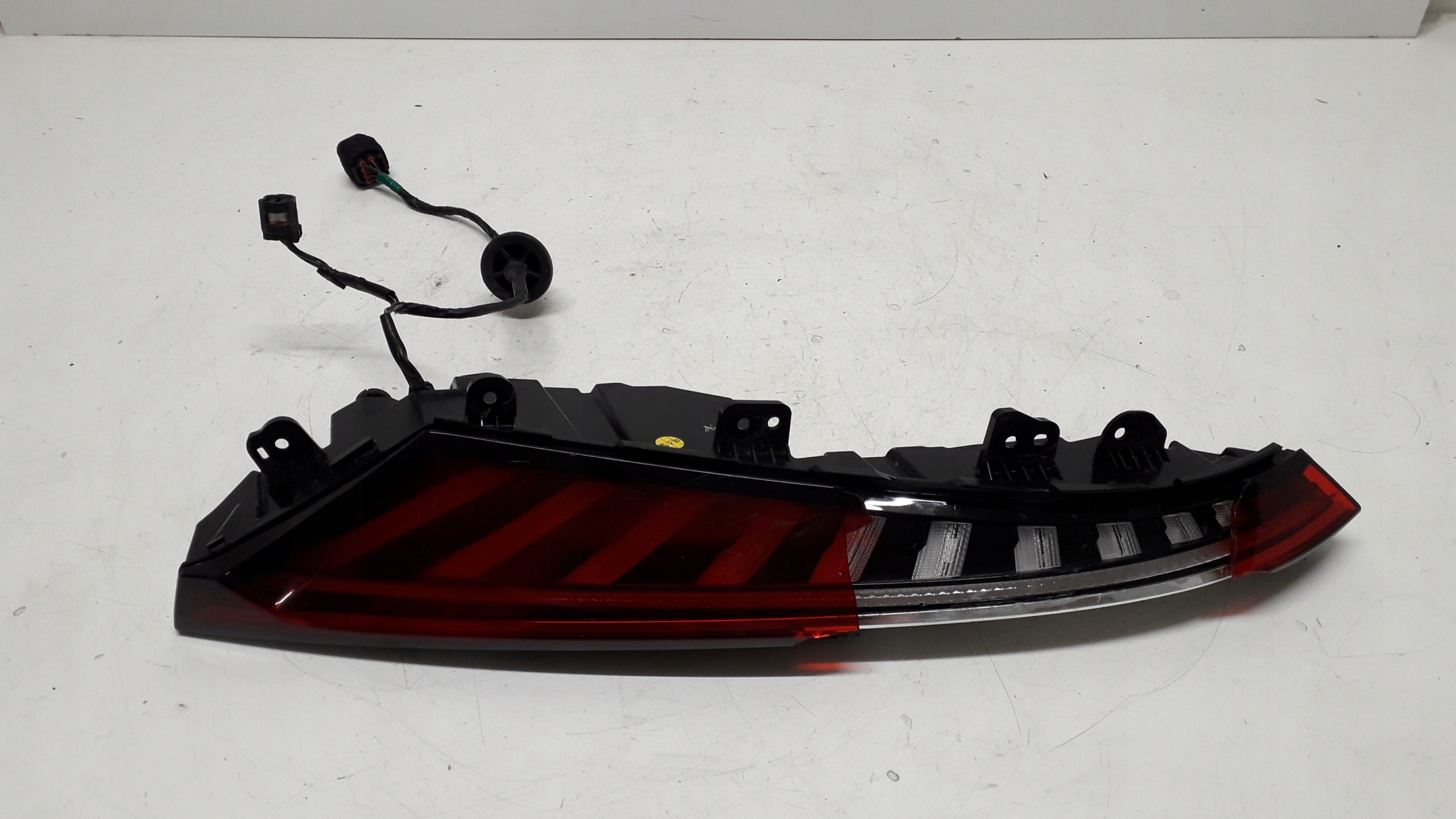 KIA EV6 LAMPA PRAWA TYŁ LED 92402-CV