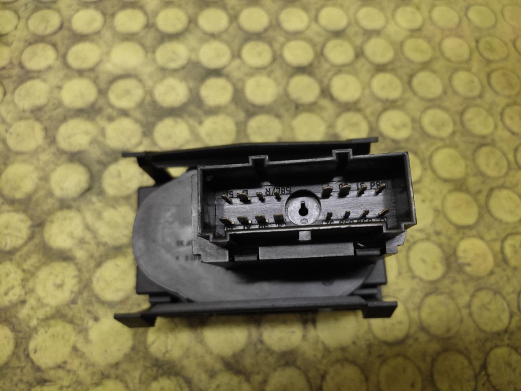 FORD FOCUS MK2 Schalter Leuchten 4M5113A024LA
