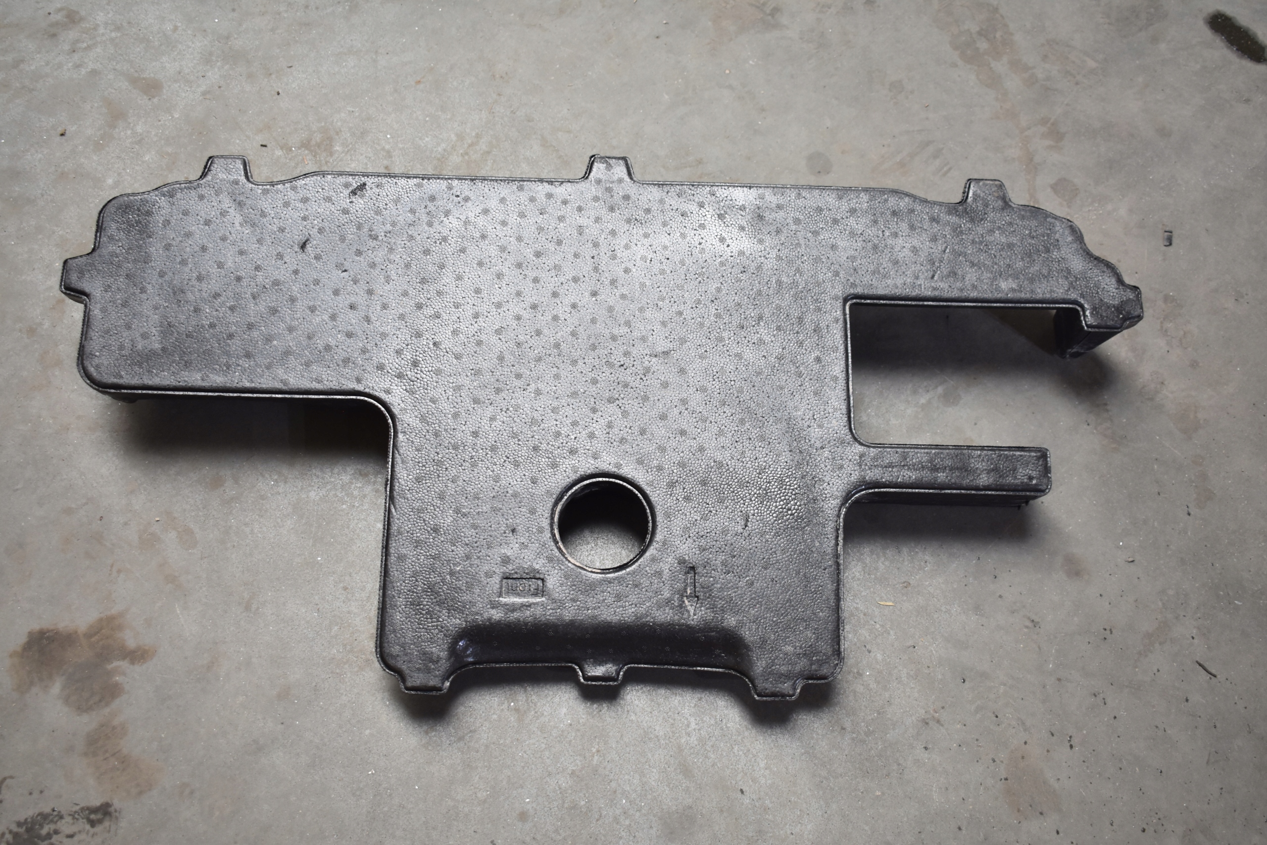 IDEALNY polystirene boot MERCEDES GLS X167 1