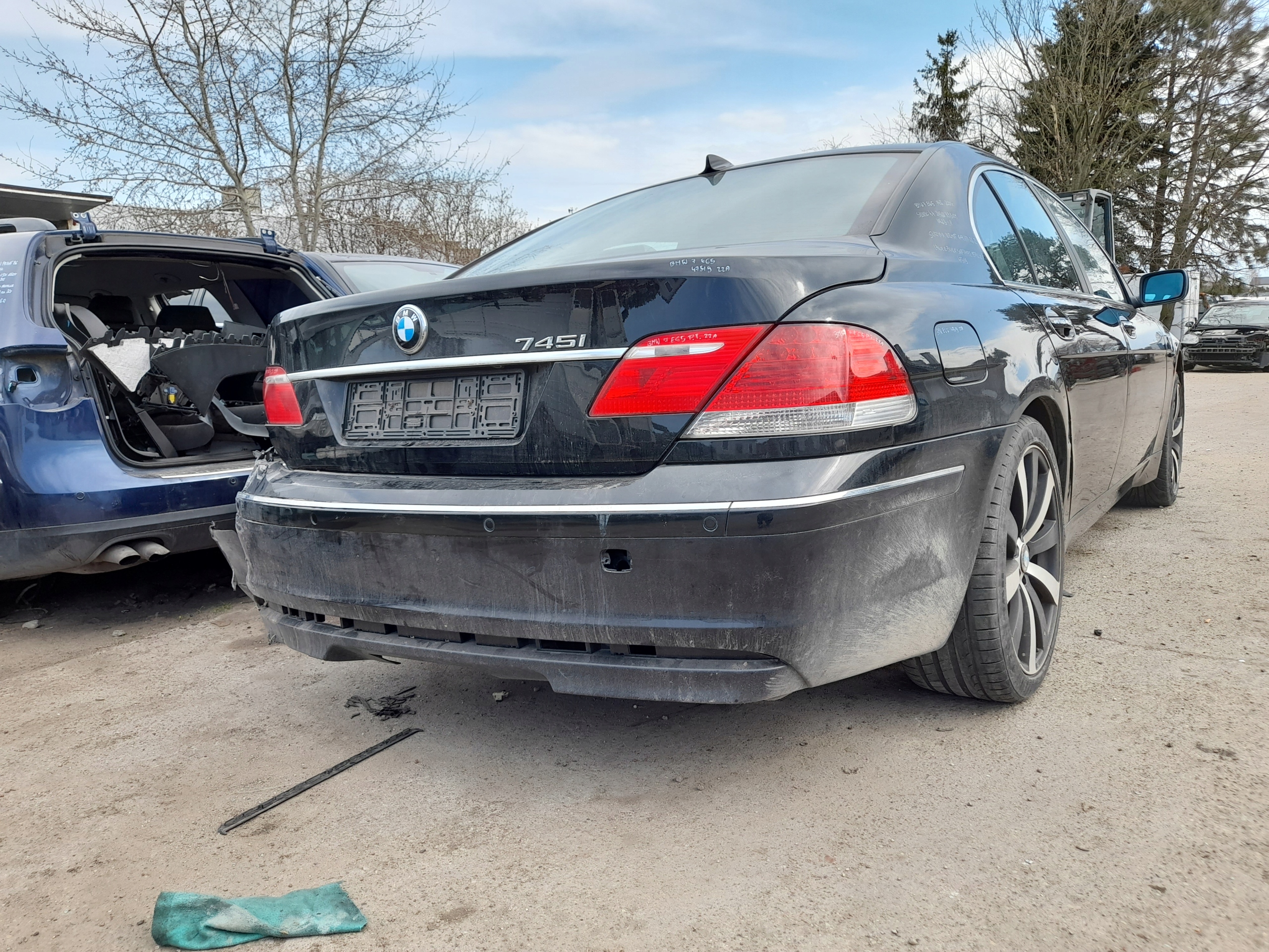 BMW серия 7 E65 крышка багажника седан задний маркировка краски 475/9