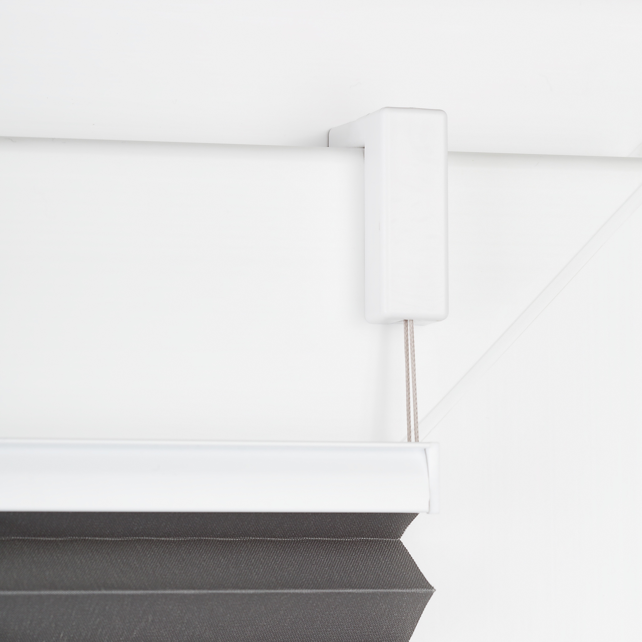 Mocowanie plisy bezinwazyjne białe komplet Rodzaj haczyk