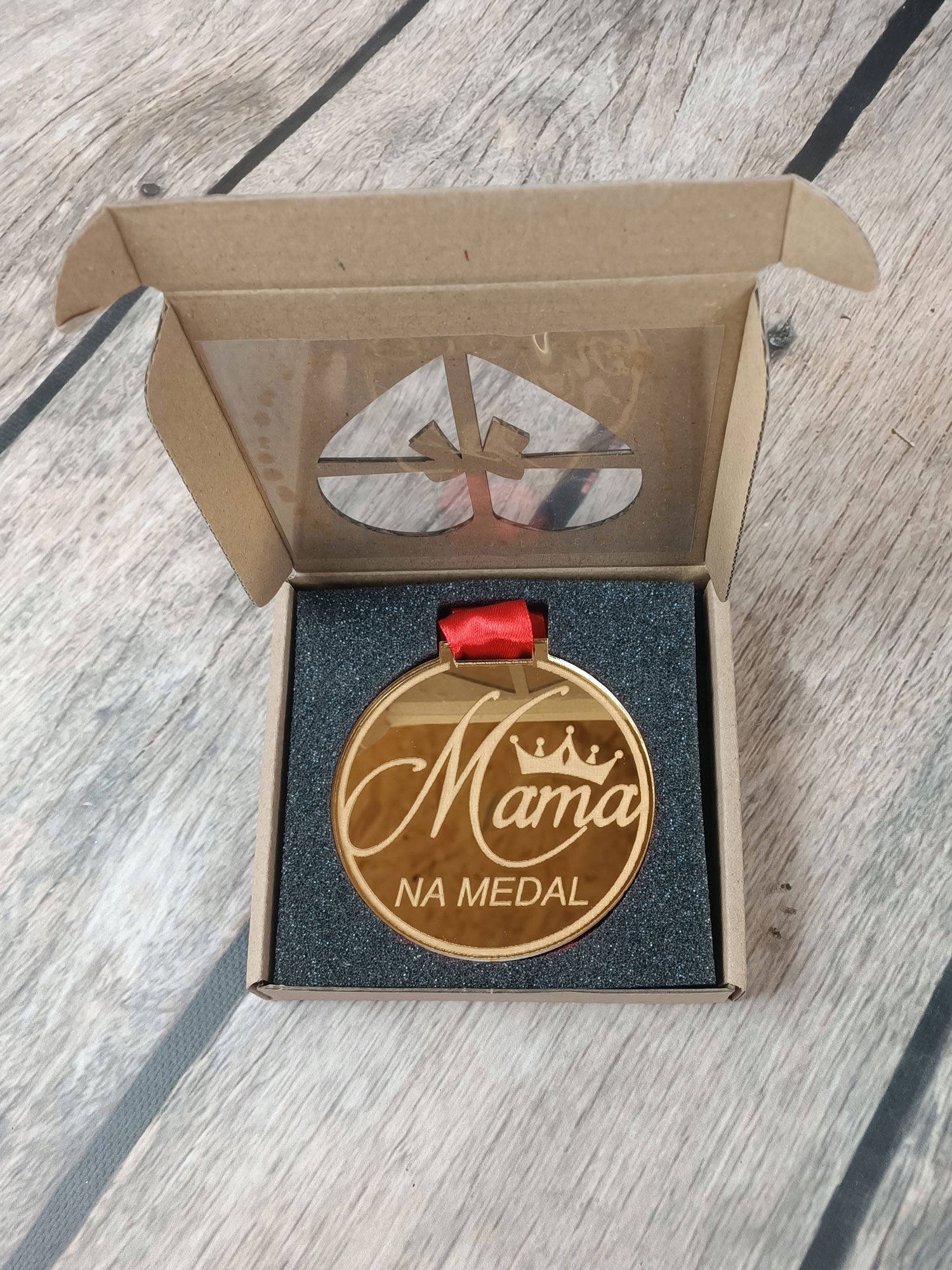Medal dla mamy, matki, dzień mamy złoty grawer Okazja Dzień Matki