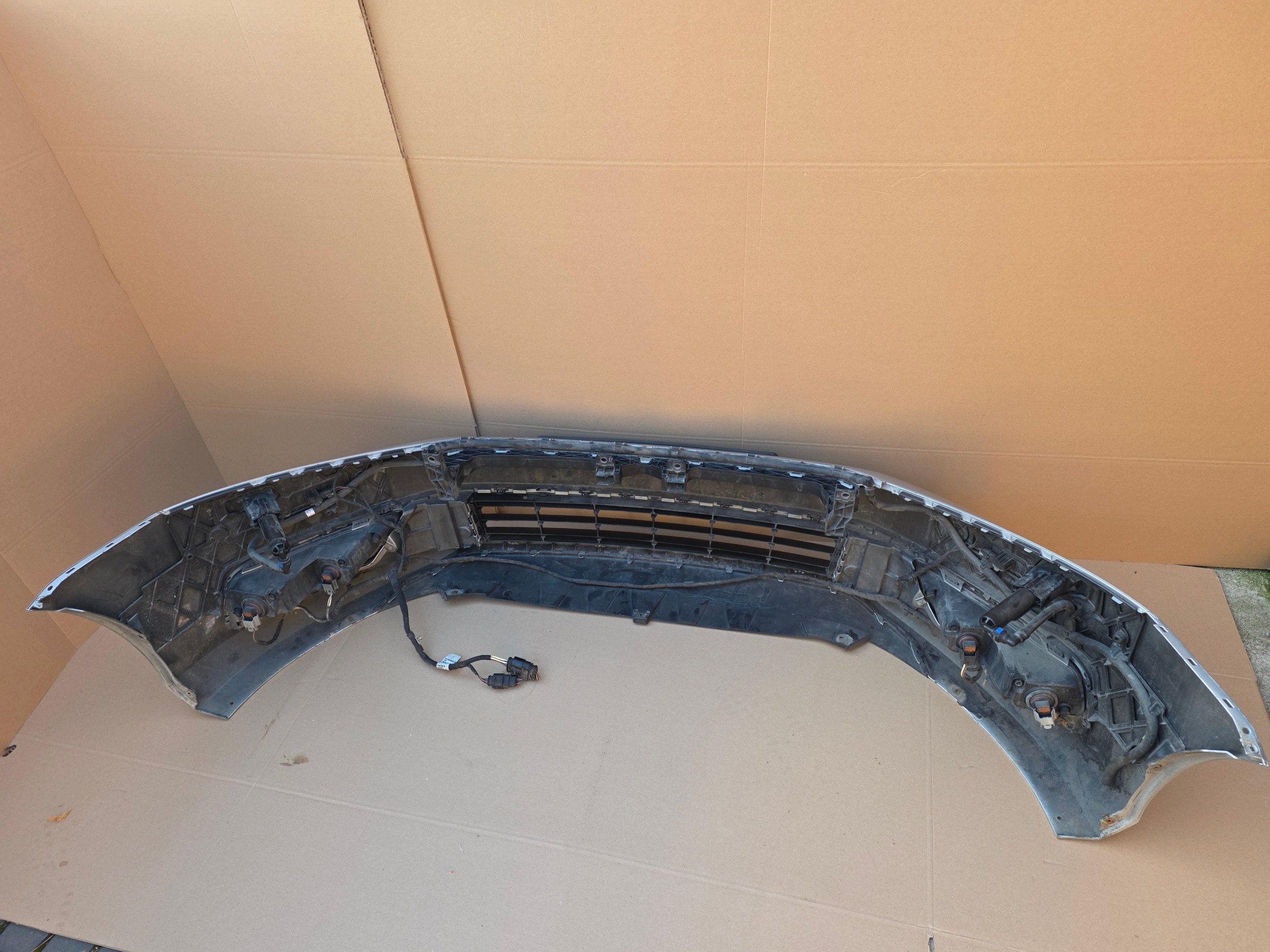 VW PASSAT B7 10-14 front bumper front ksenon washers xenon 4 pdc