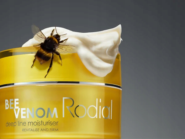 Krém na korekci vrásek Rodial Bee Venom Deep Line Moisturiser (50 ml)