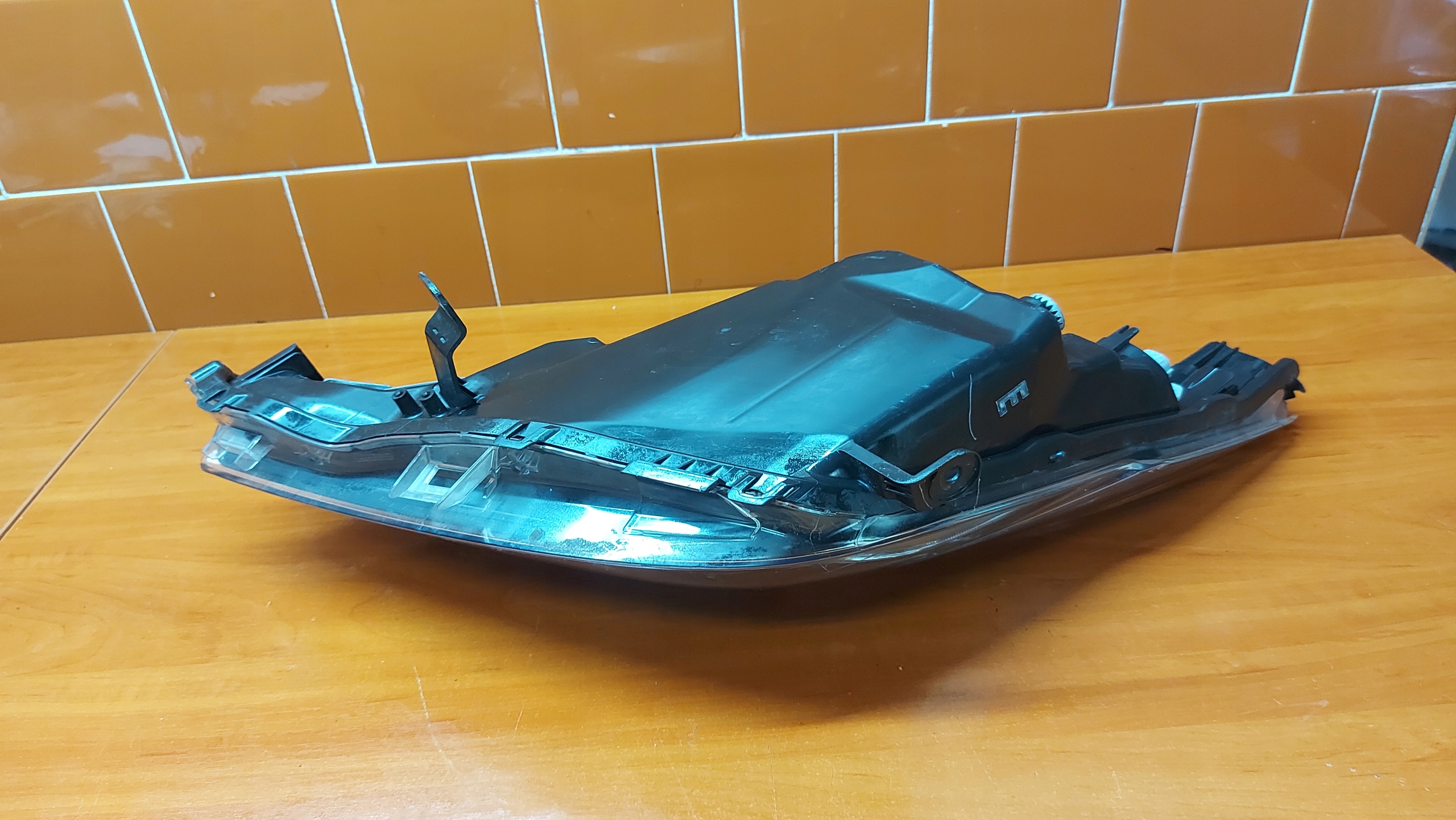 REFLEKTOR light right right front TOYOTA AYGO II 18- LIFT