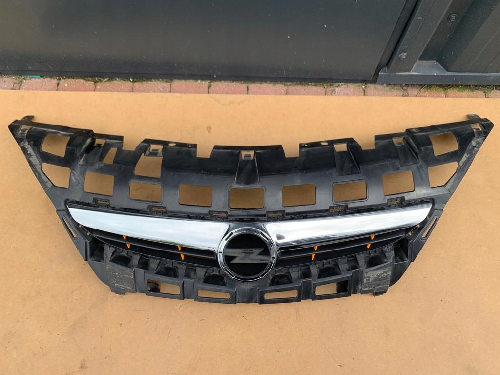 Opel Astra Kühlergrill FRONTGRILL Kühlergitter 13405054 - Thumbnail 1