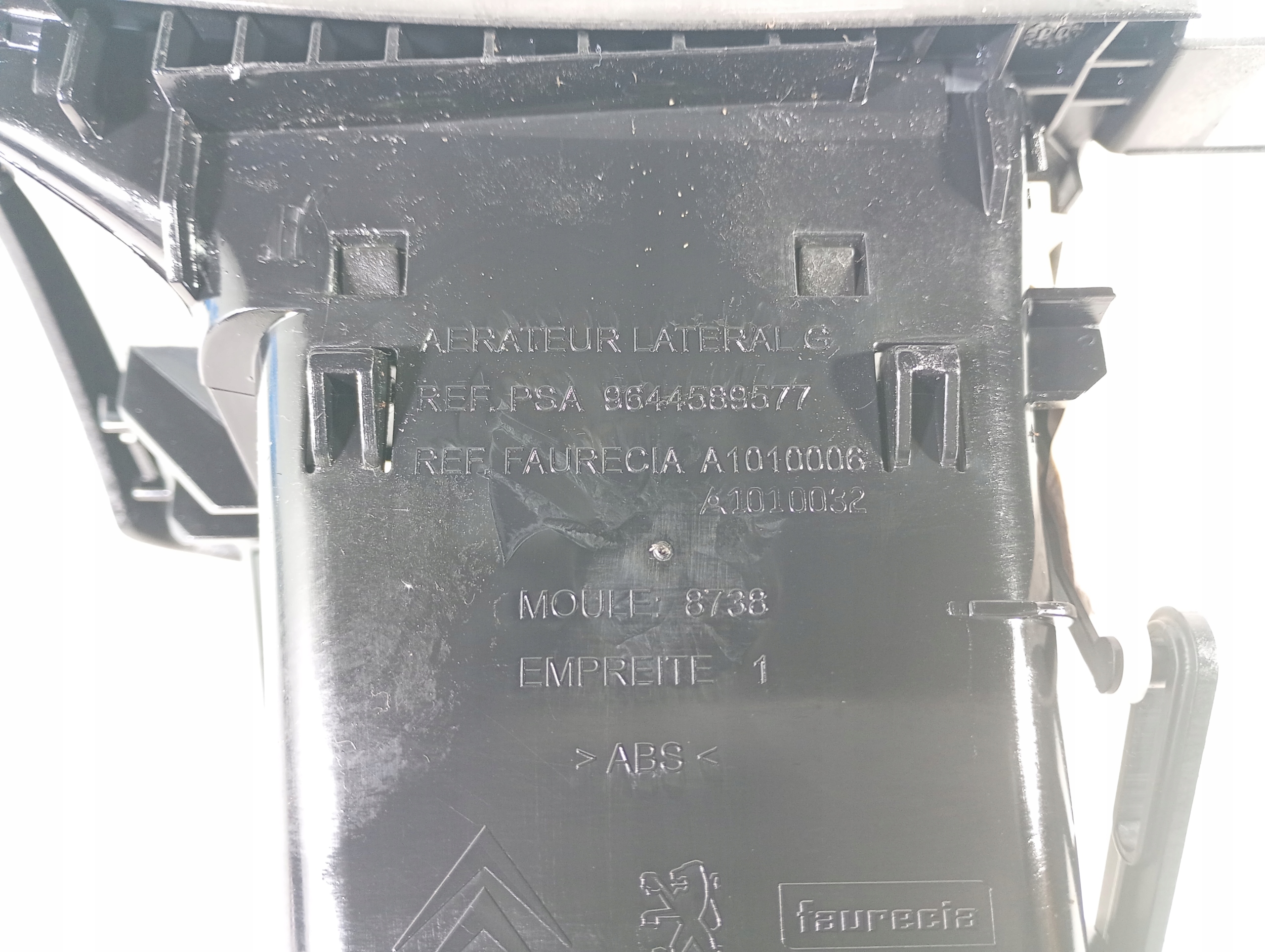 PEUGEOT 407 04-11 grid air conditioning devices air left driver´s OE 9644589577