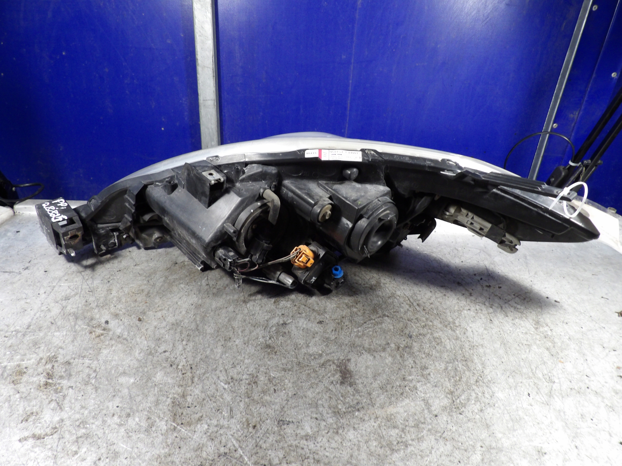 Mazda 5 light front right lens P5115R