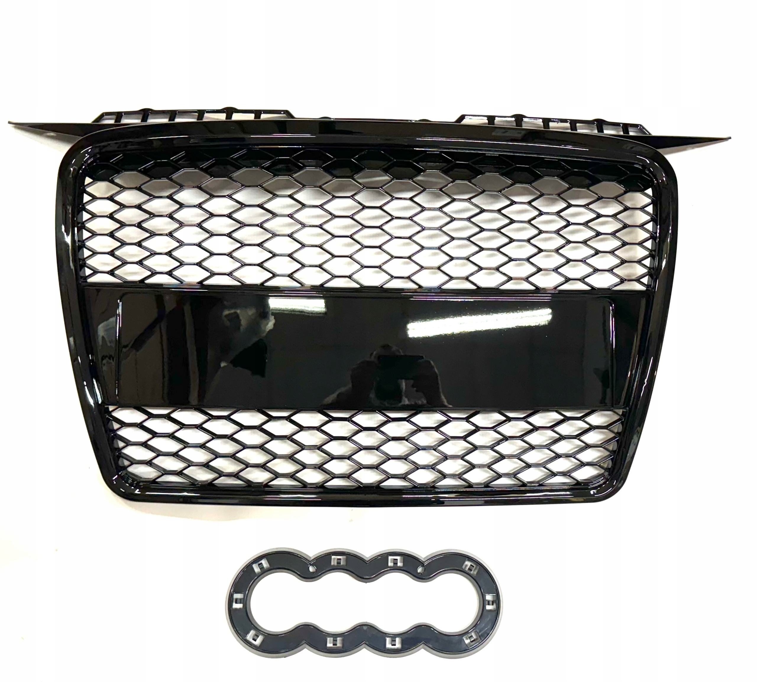 РЕШІТКА РАДІАТОРА РЕШІТКА AUDI A3p 2005-2008 RS ПОДИВІТЬСЯ ЧОРНИЙ ПОЛІРУВАННЯ