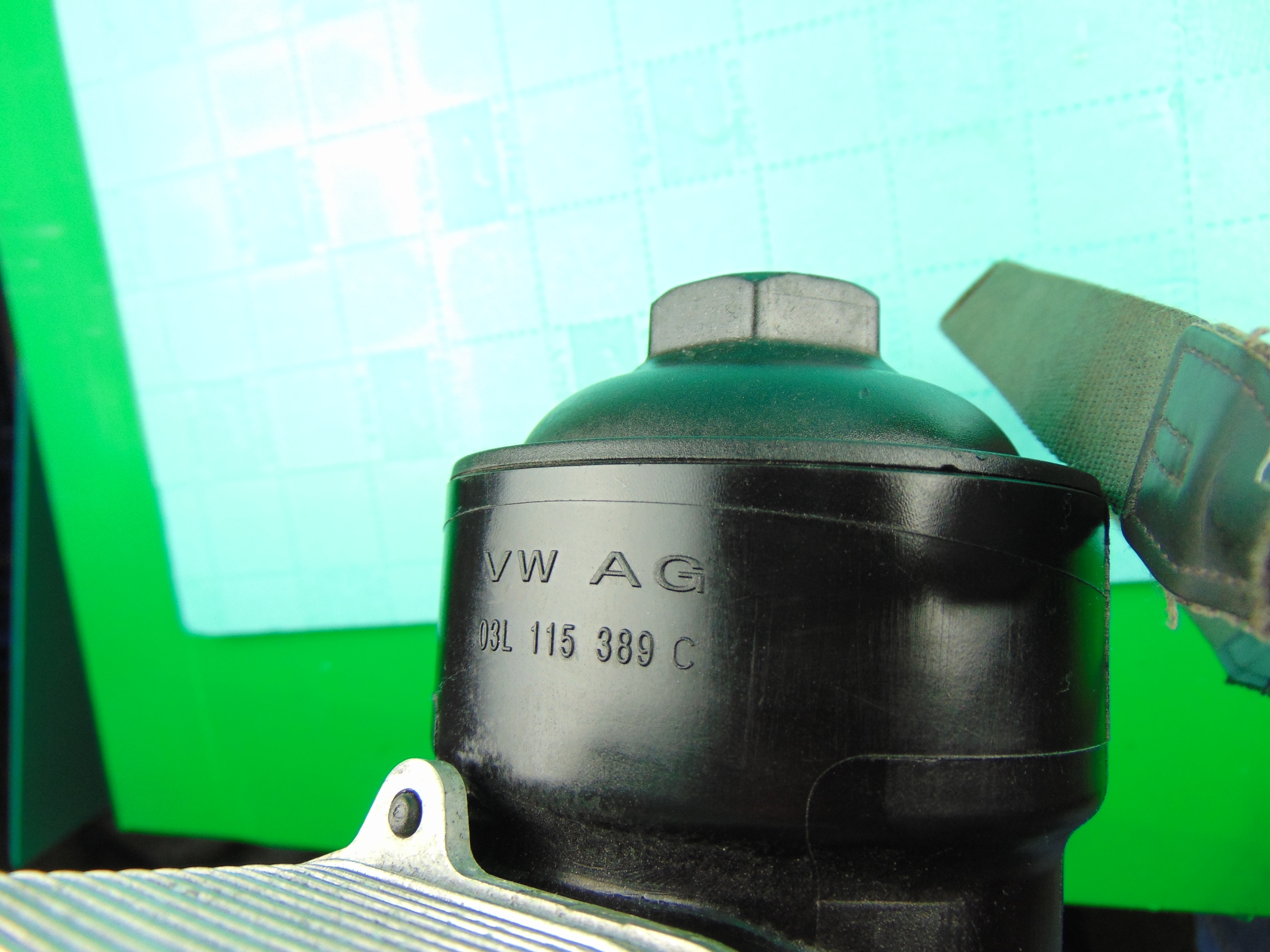 Podstawa filtra oleju 03L115389C 03L117021C Part number 03L 115 389 C