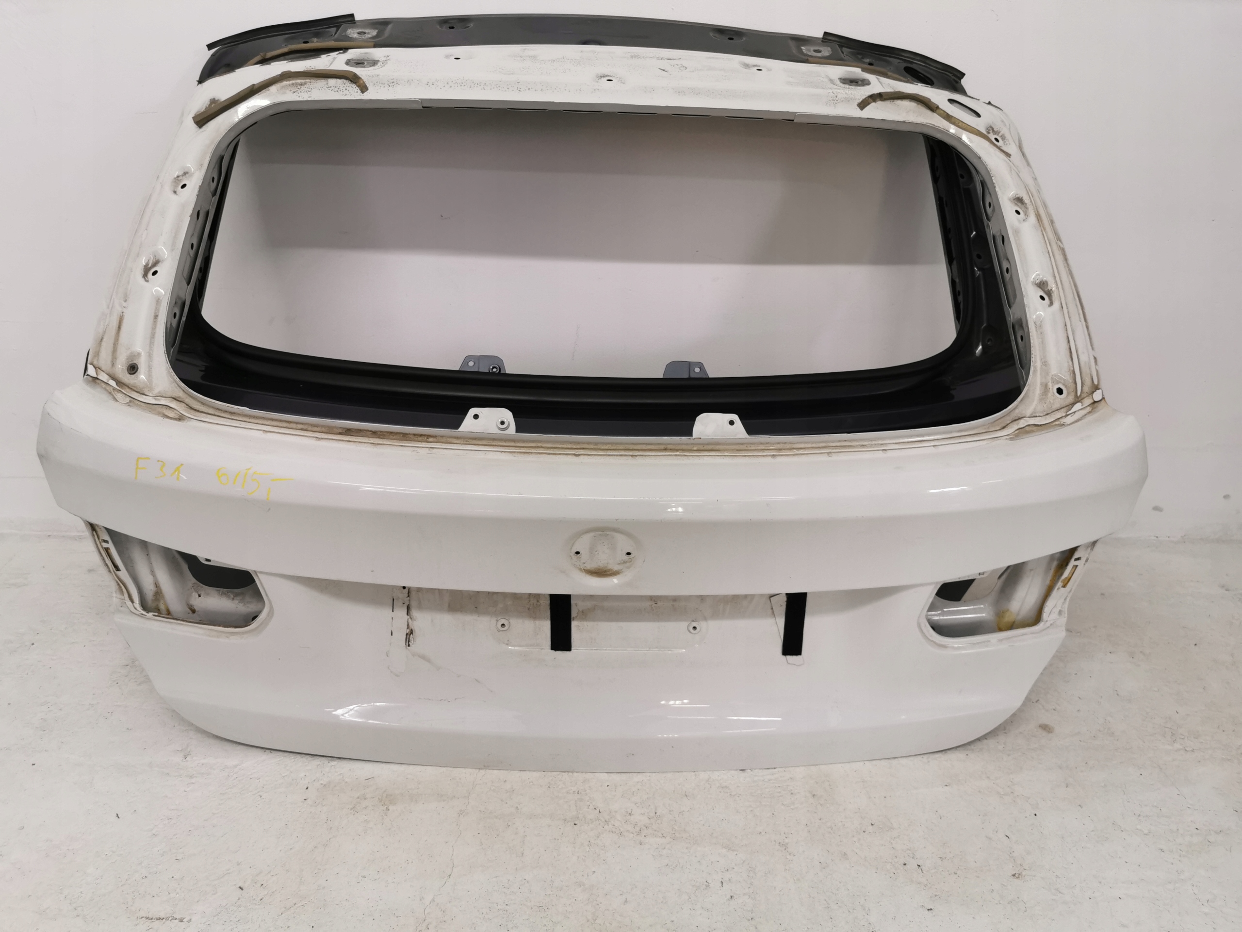 Крышка задняя BMW 3 F31