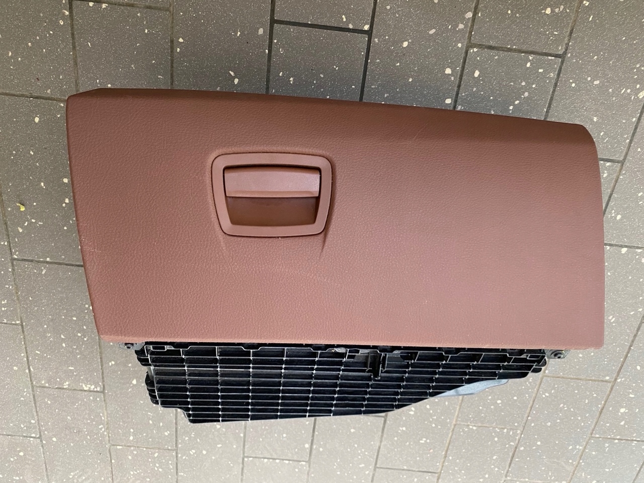 SCHOWEK PASAŻERA BMW 5 F10 F11 EUROPA