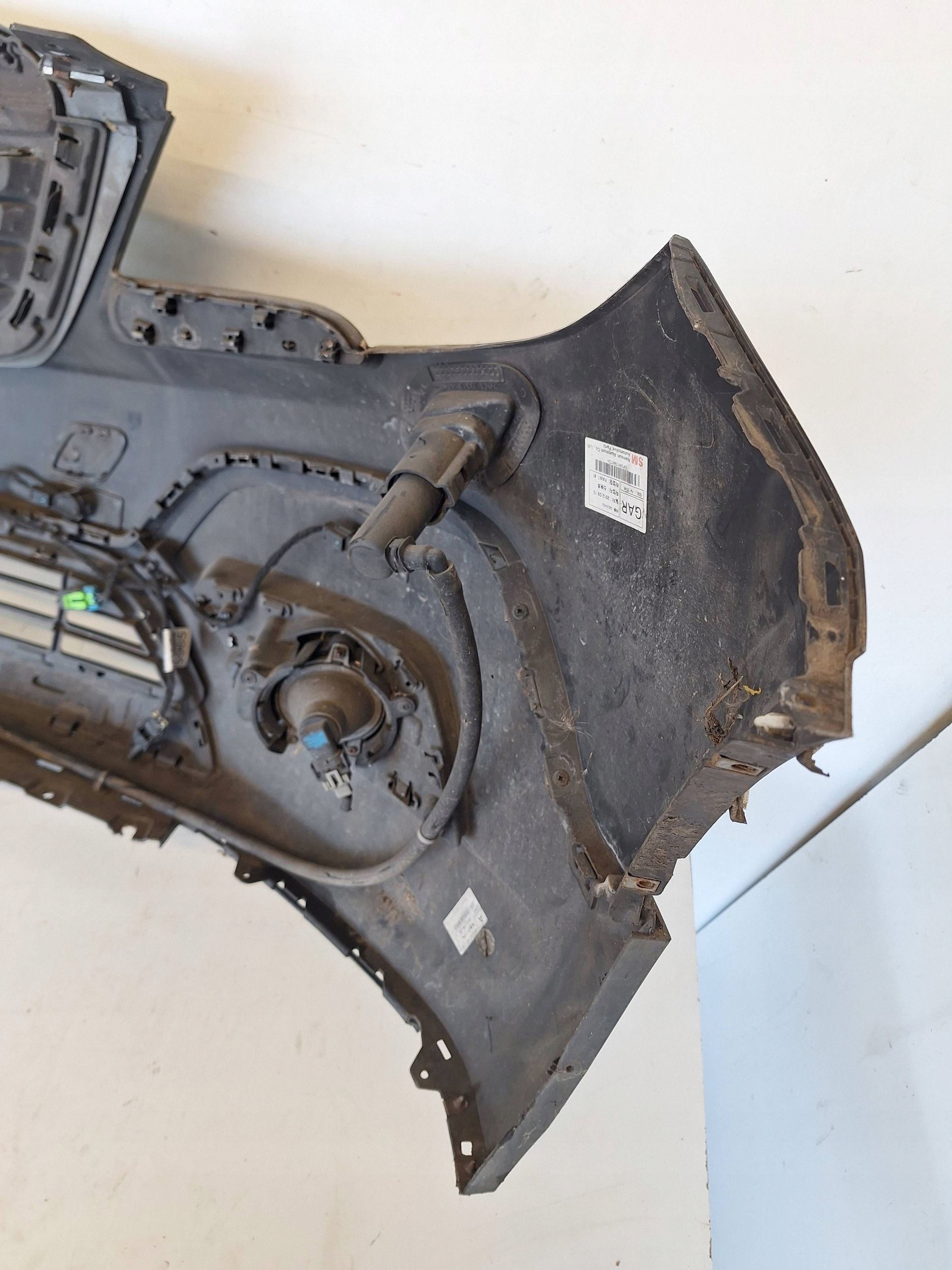 OPEL MOKKA A 12-16 bumper XENON + PDC 95122388