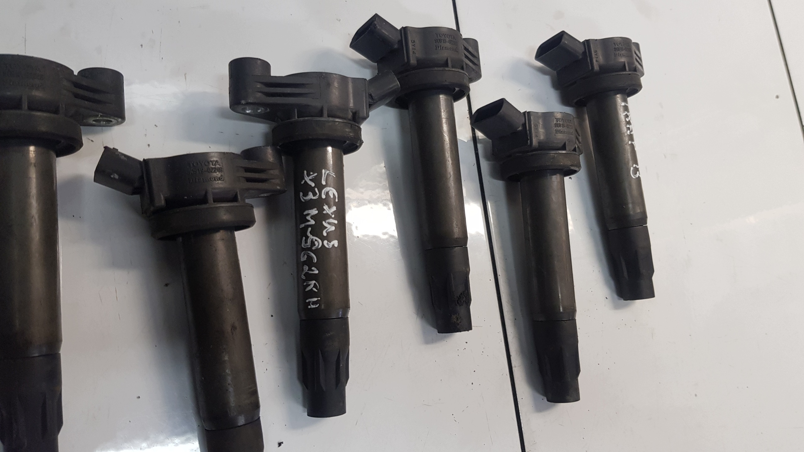 LEXUS RX400H 3.3 V6 3MZ-FE X3M-S62RH bobine d'allumage 90919-02246