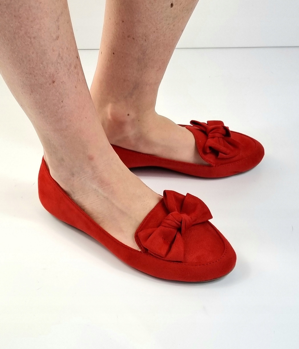 CZERWONE MOKASYNY BALERINY PANTOFLE 37 Wzór dominujący bez wzoru
