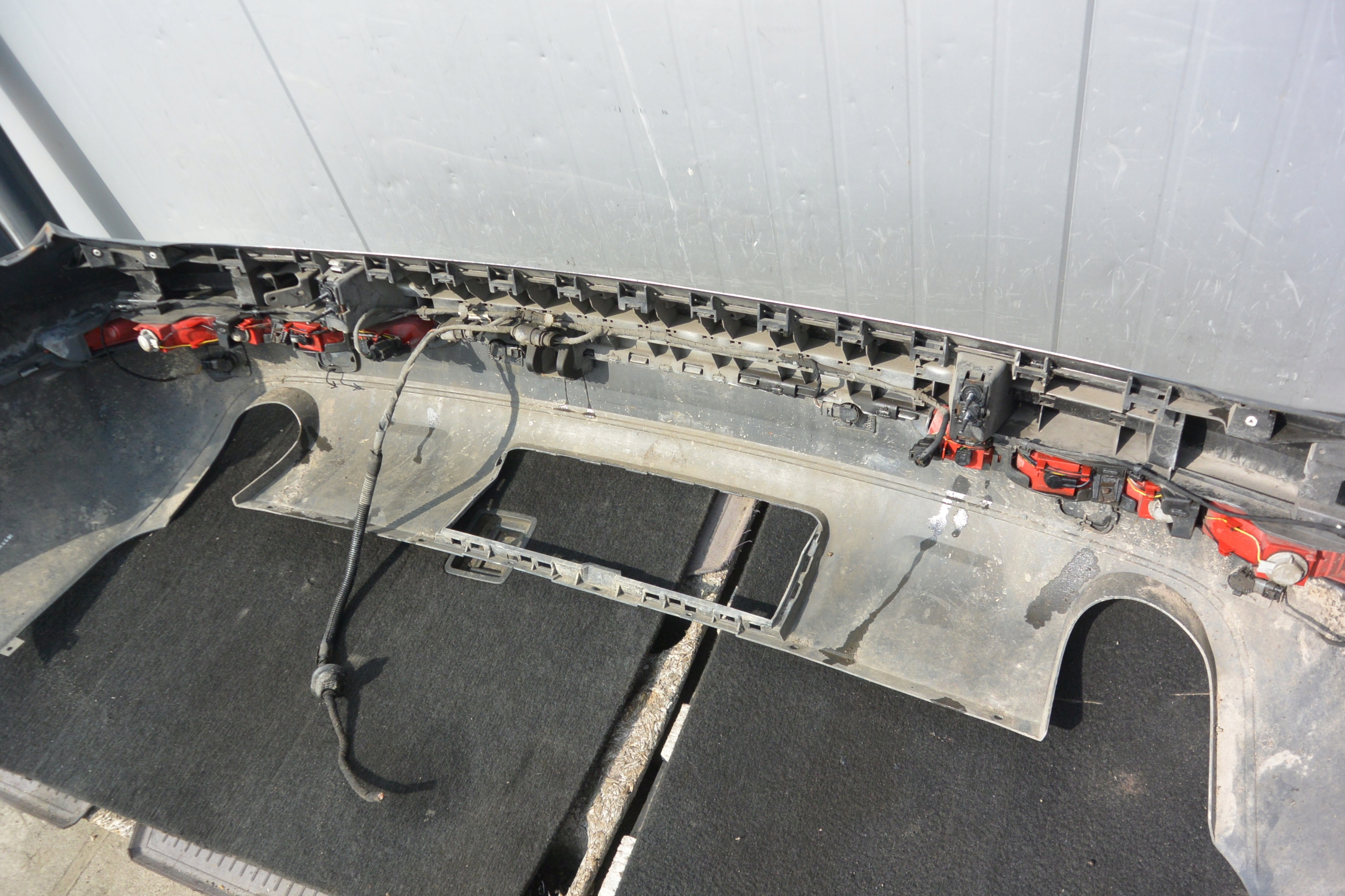 AUDI Q7 4L 06-10 STOSSSTANGE HECK PDC KOMPLET LZ5Q