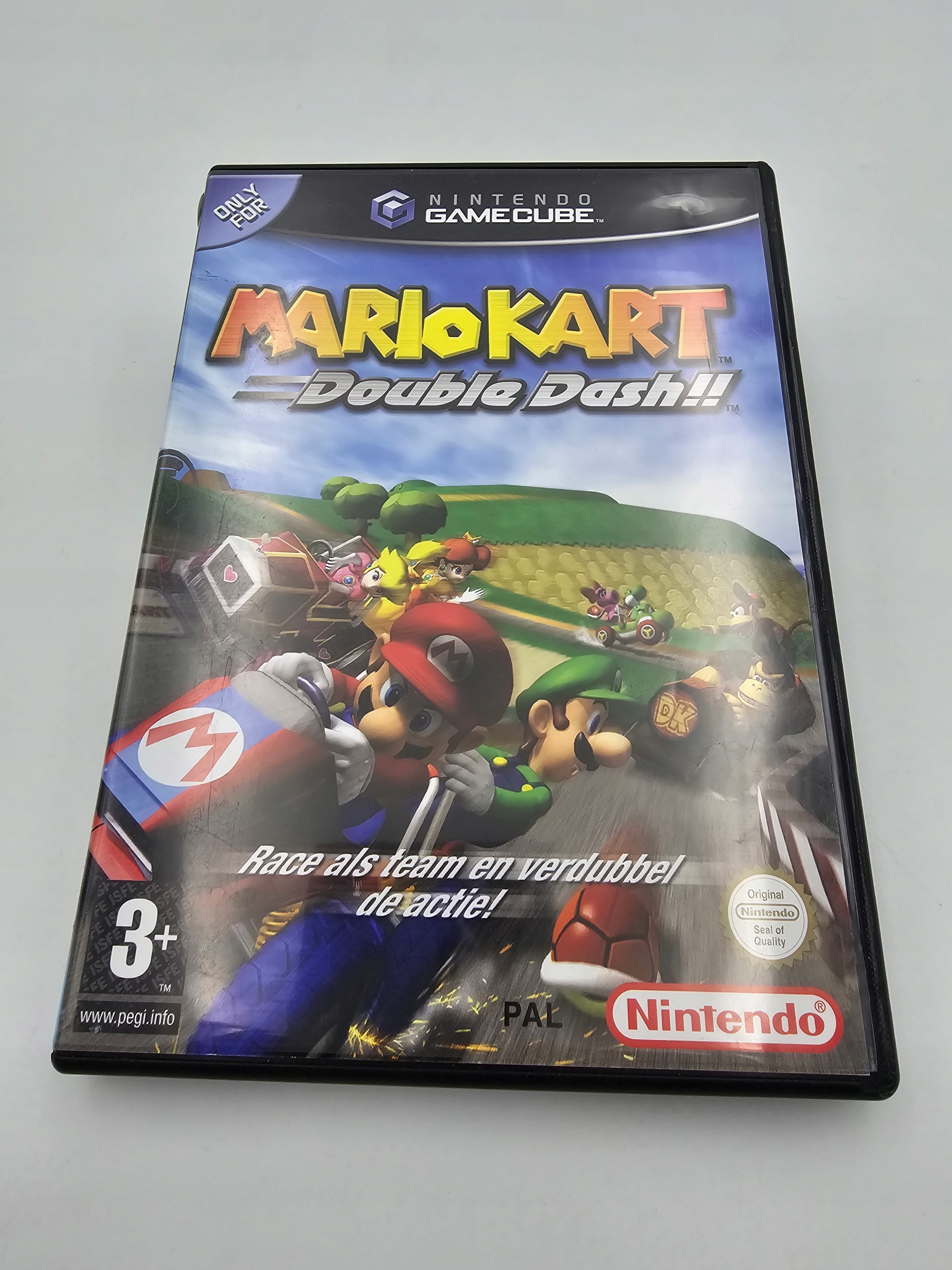 NINTENDO GAMECUBE MARIO KART DOUBLE DASH Tematyka gry akcji