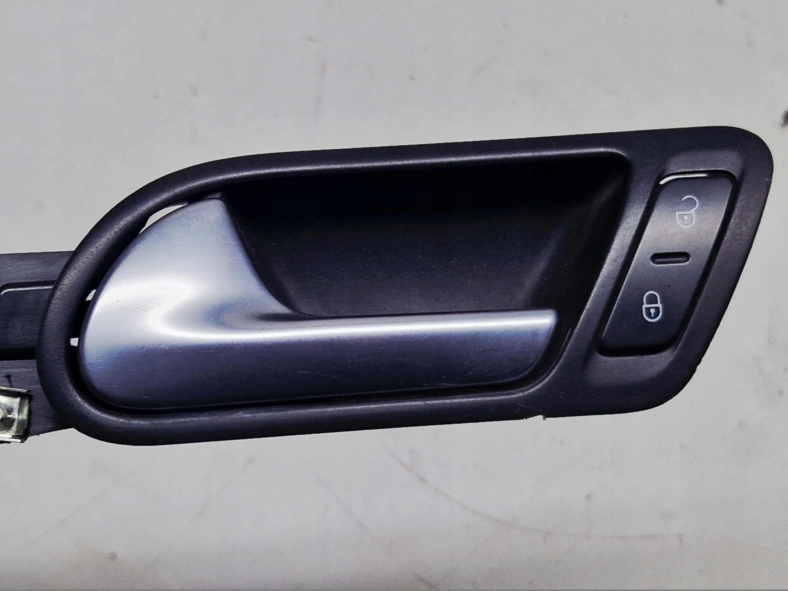 VW GOLF 5 V HB handle inner door left front 1K1837113