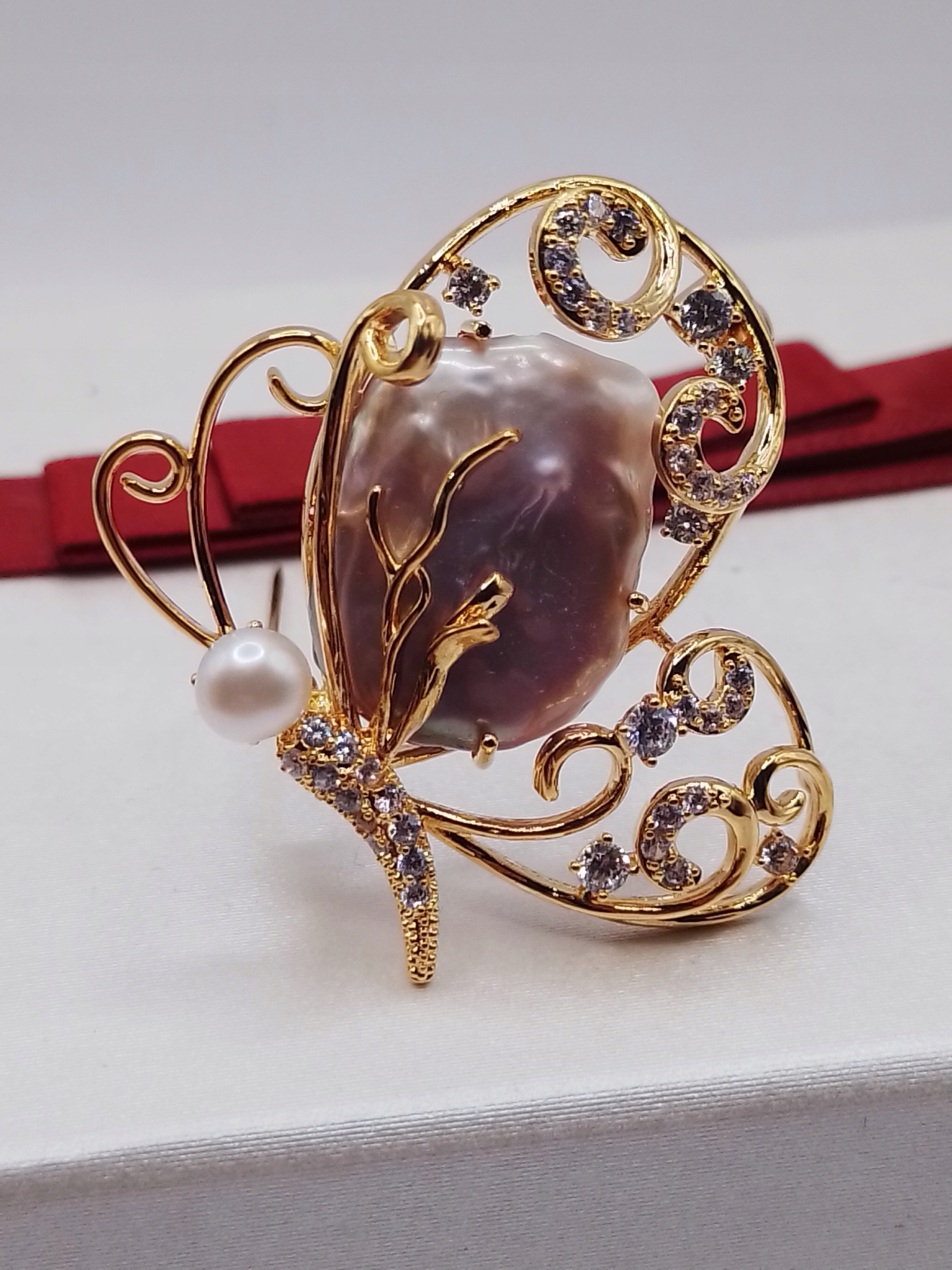 Luxusní Brož Motýl Zlatá Barokní Perla 18K Gp Krabička Jako Dárek