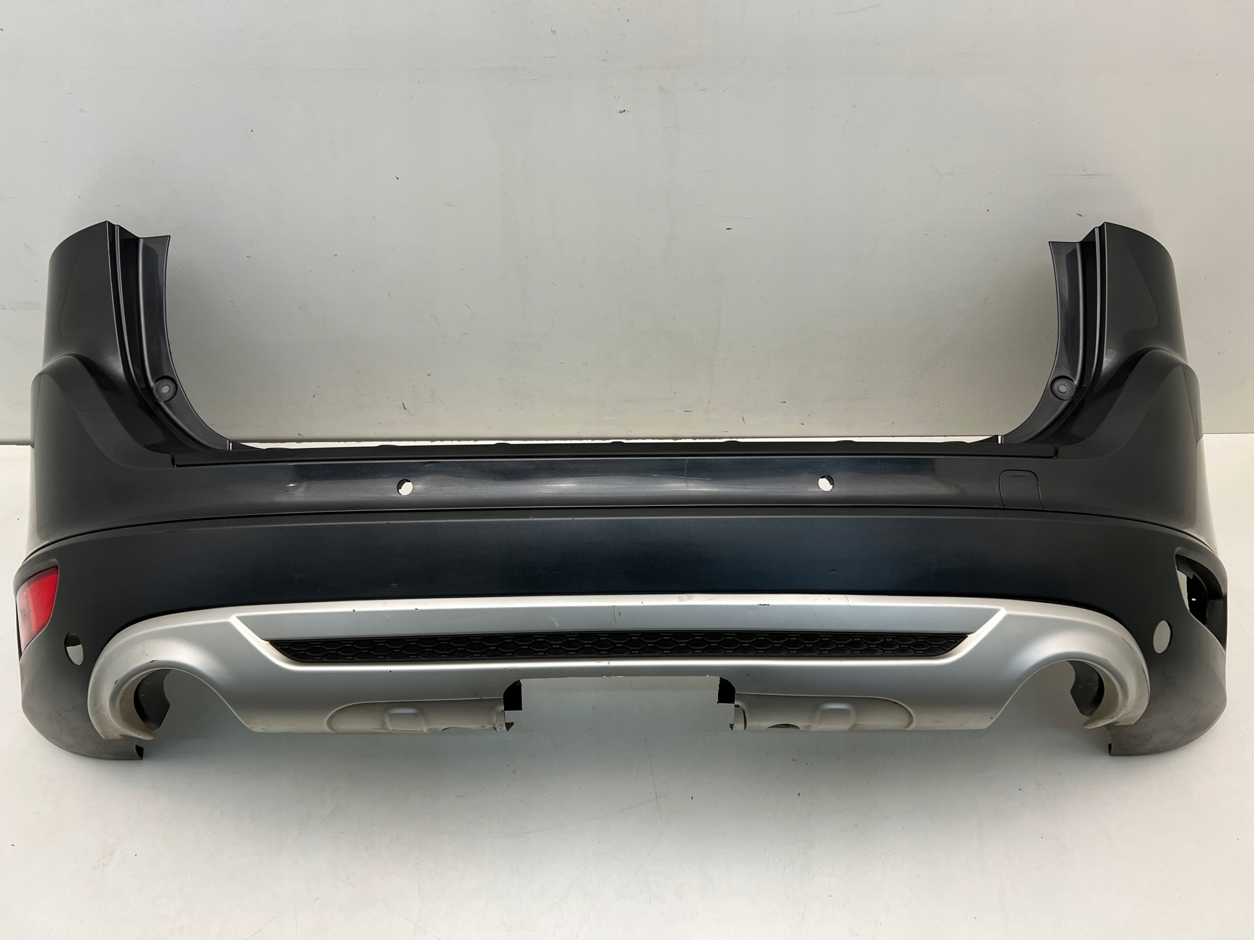 VOLVO XC60 R-DESIGN ZDERZAK TYLNY TYŁ PDC 08-12