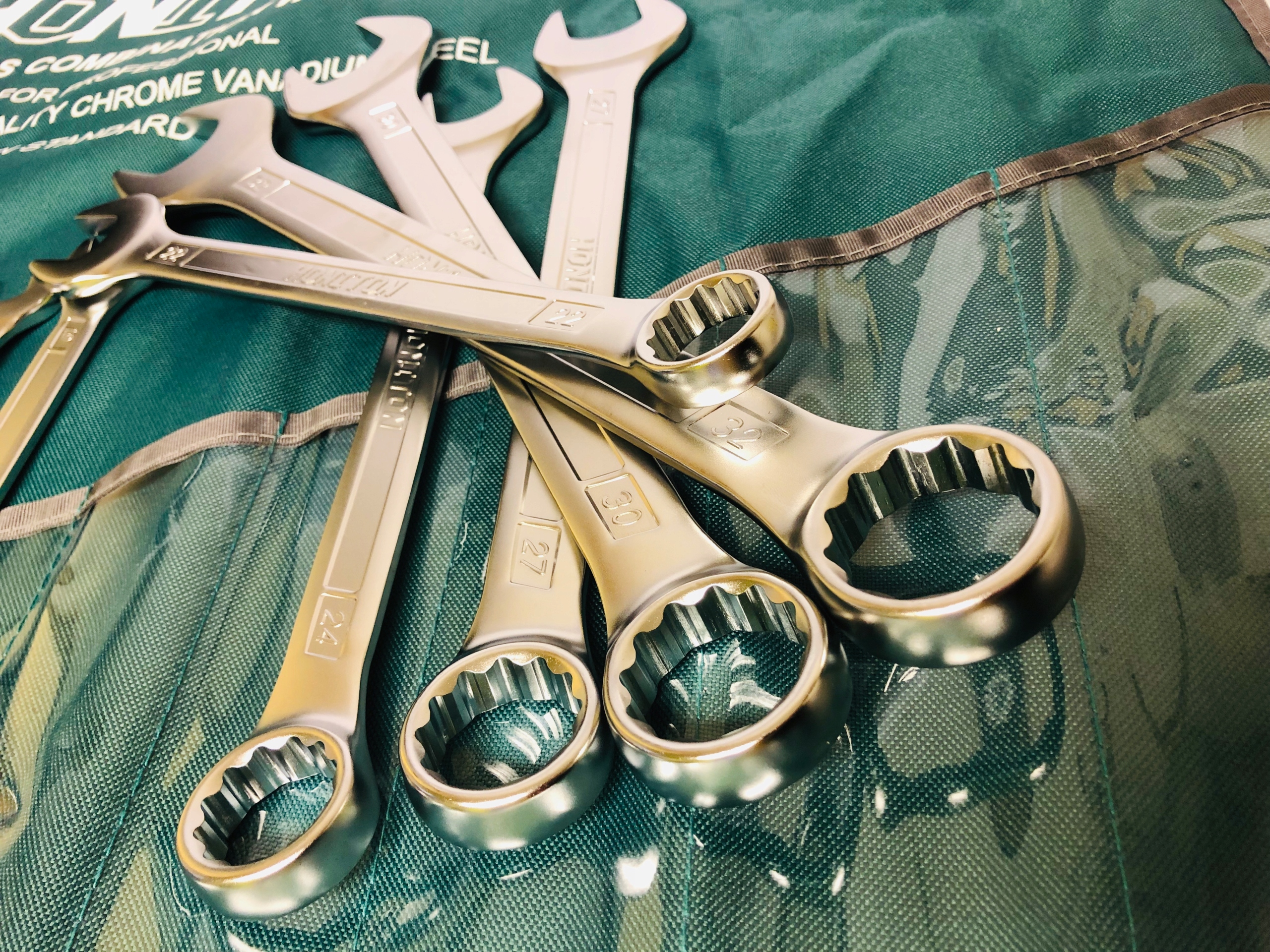 E220abdc4b0b83844fc6e3236e67