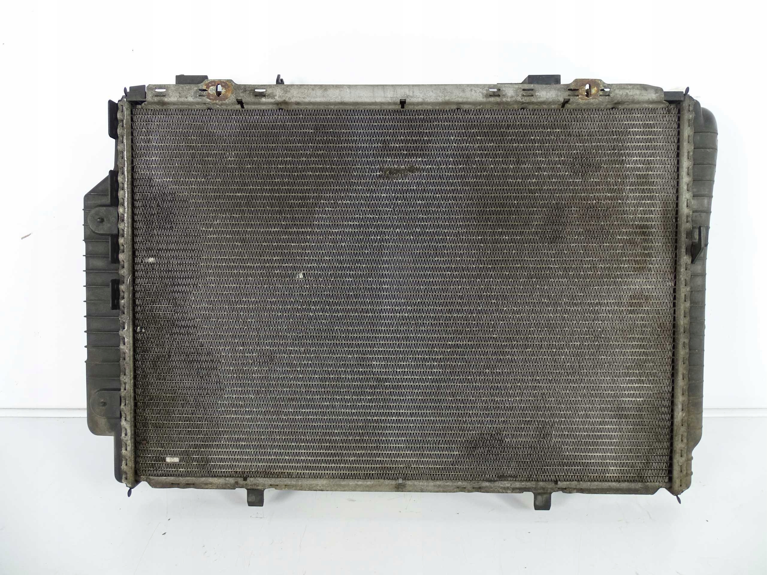 MERCEDES РАДИАТОР ВОДЫ A2025008103