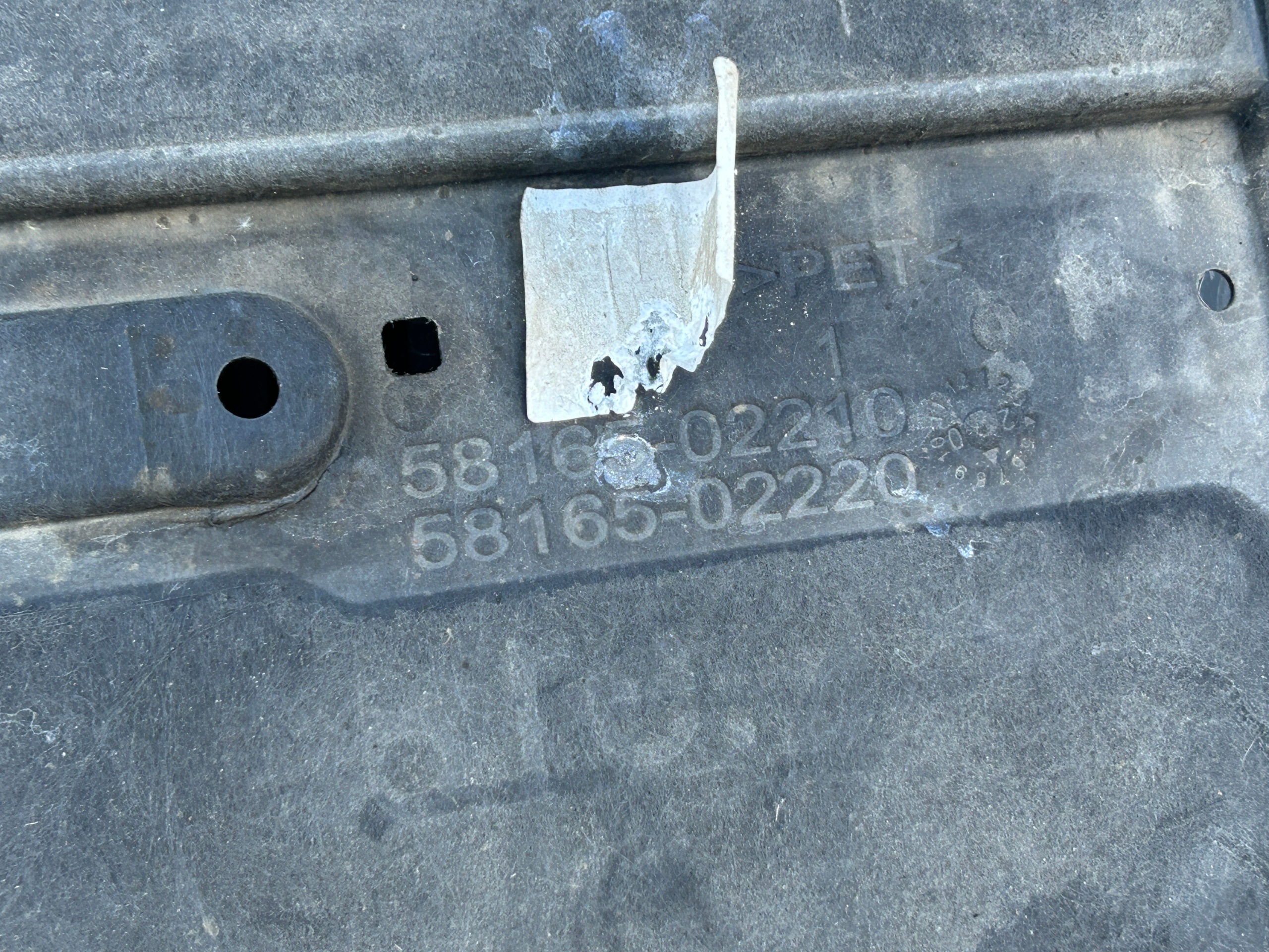 cover chassis right TOYOTA COROLLA E21 19- 58165-02210