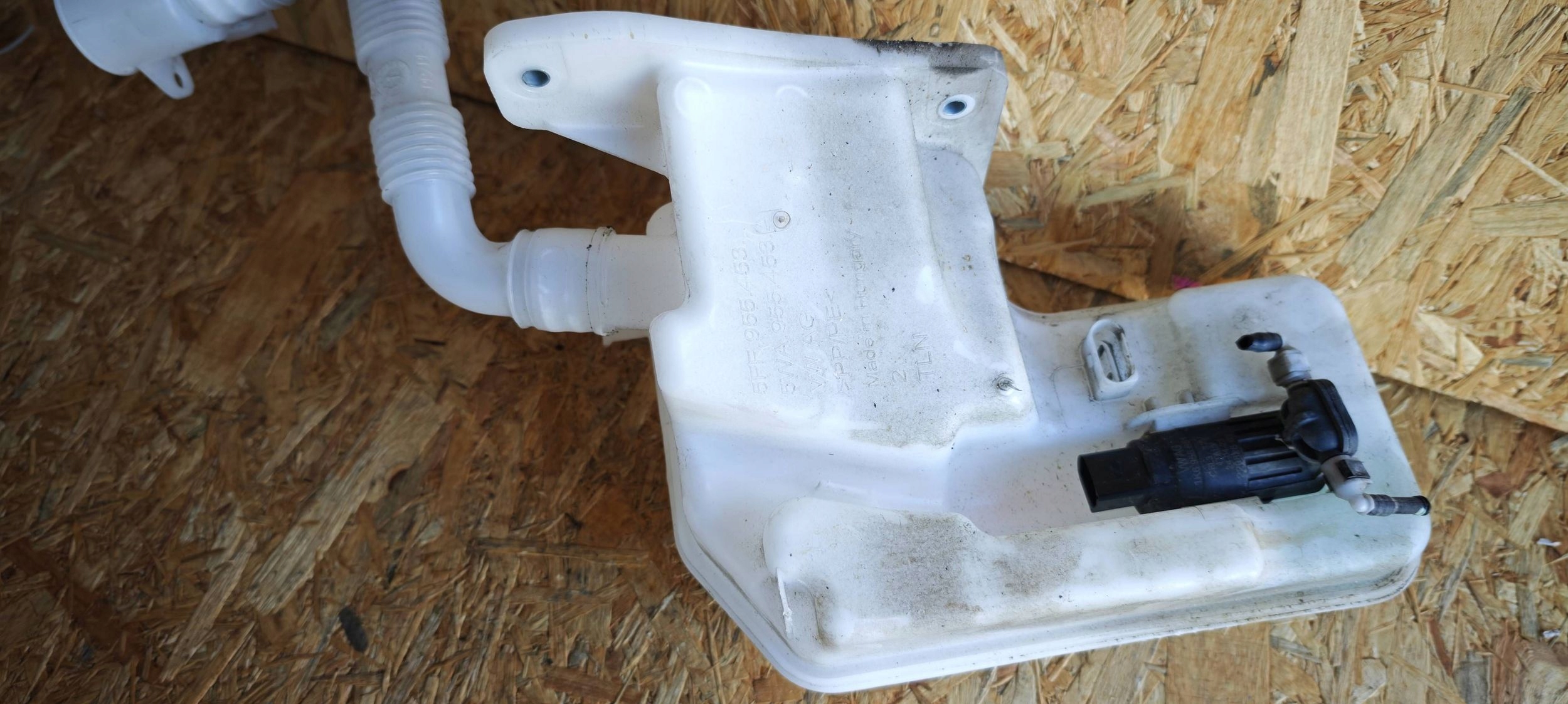 washer fluid tank Seat Leon IV 5FF955453