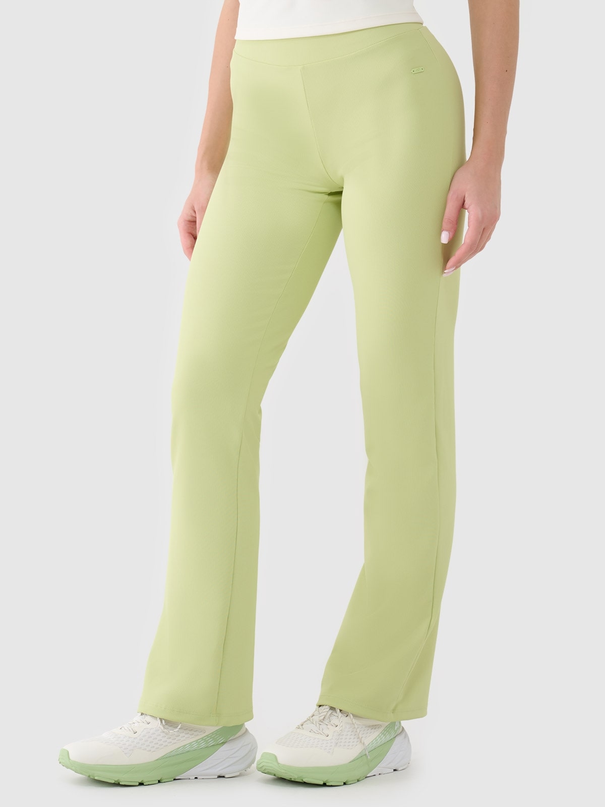 4F tréninkové rozšířené kalhoty pro cvičení 4FRSS25TFTRF1037 zelené