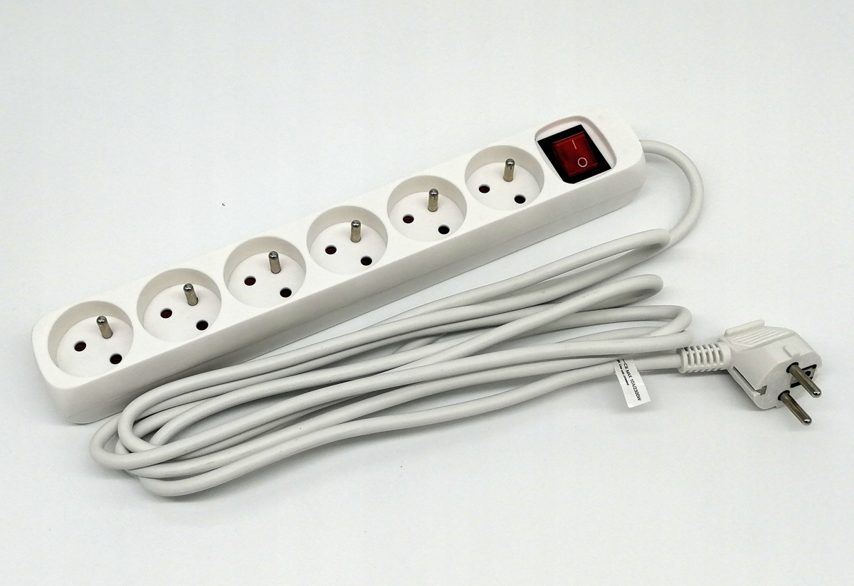 PRZEDŁUŻACZ LISTWA ZASILAJĄCA 6 GNIAZD 3M AIGO Marka Aigostar