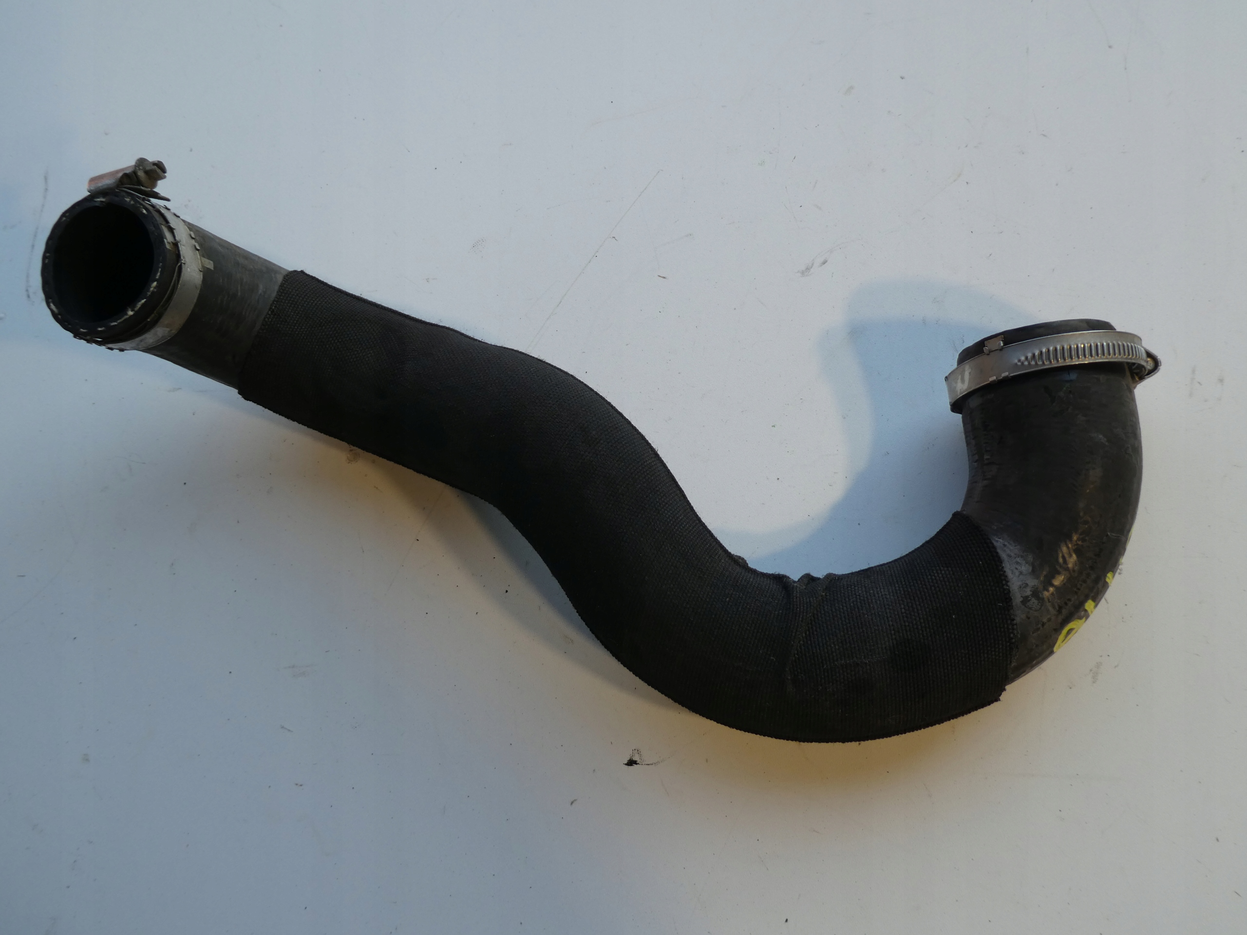 AUDI A4 A5 Schlauch luft 8K0145738AF
