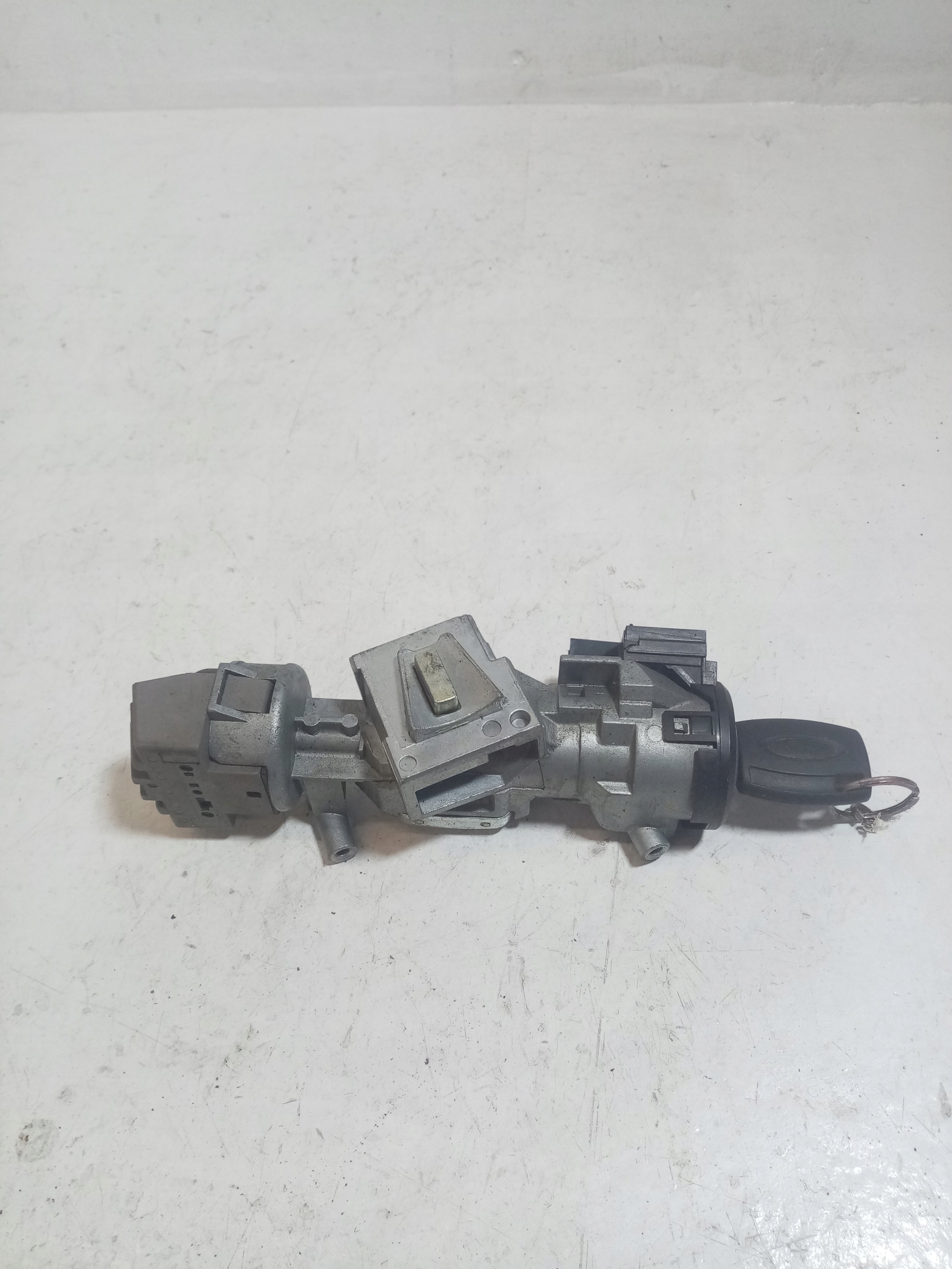 ignition Z KLUCZYKIEM FORD FOCUS MK2 3M51-3F880-AC