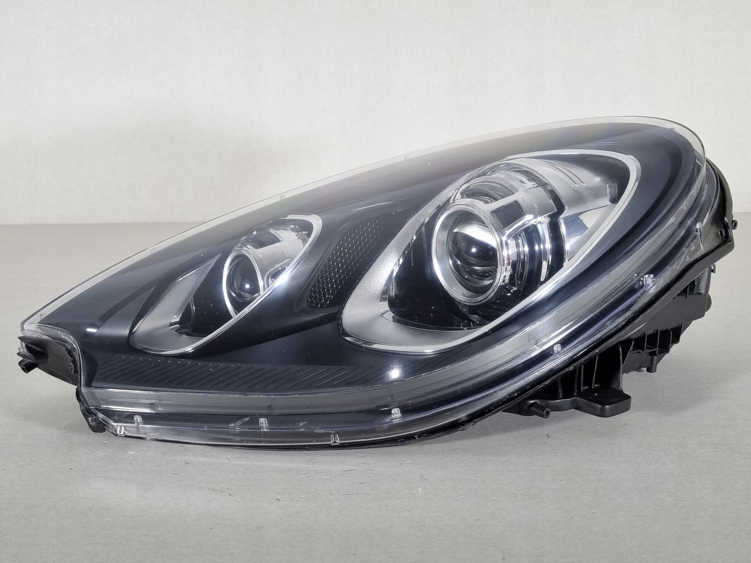 PORSCHE MACAN5b КСЕНОН ФАРА ЛІВА ПЕРЕД USA