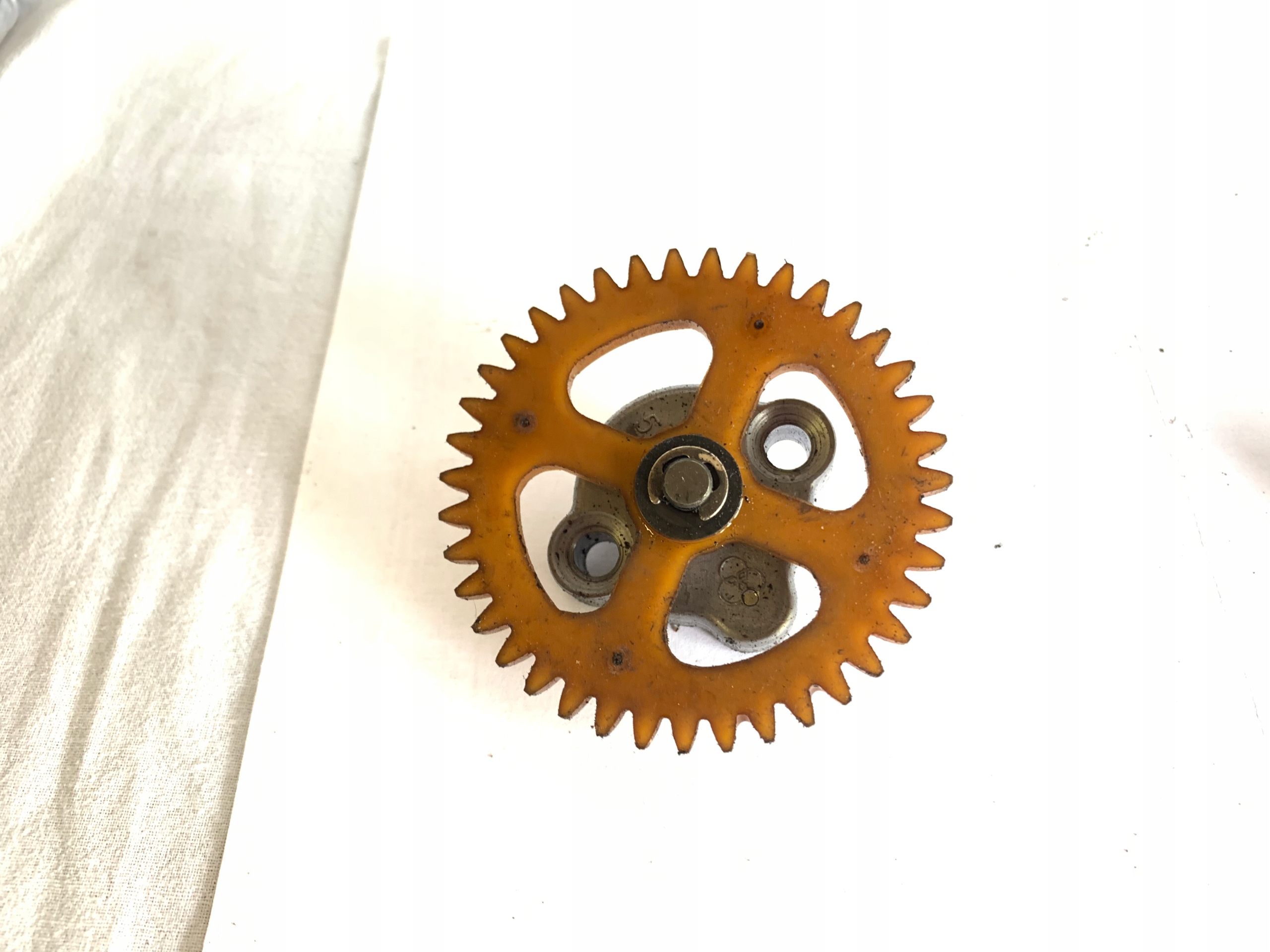 Malaguti Madison 125 pompa oleju