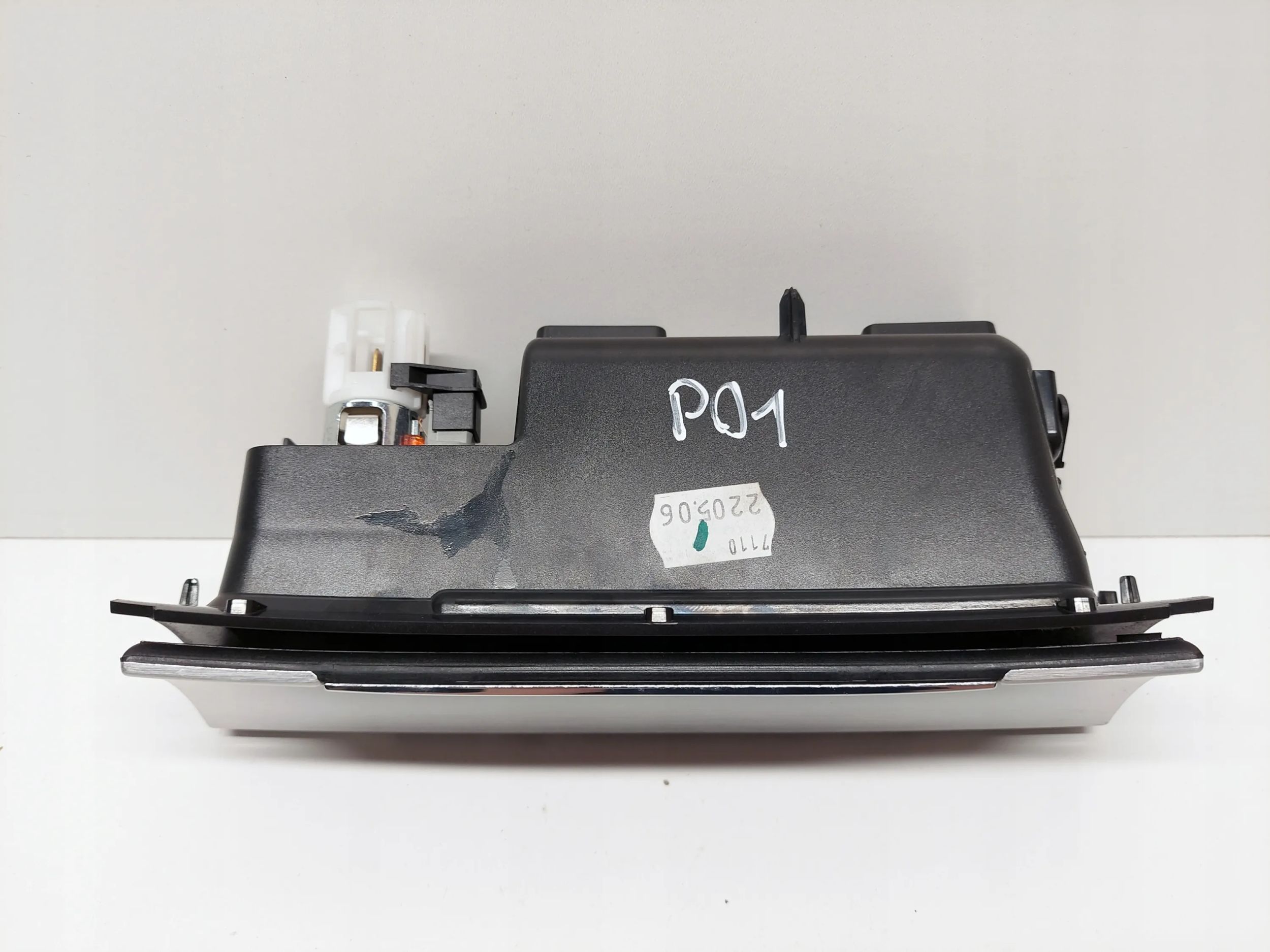 PASSAT B6 Cendrier Avant CHROM 3C0863284A