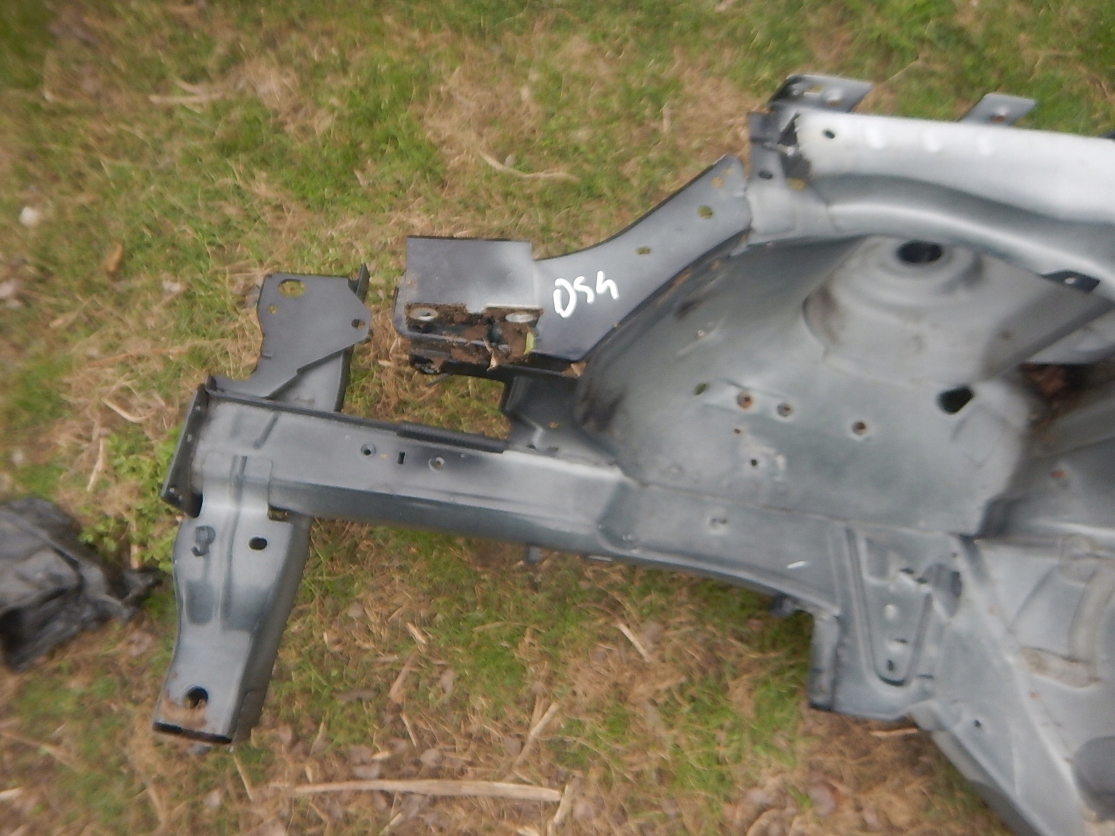 CITROEN DS4 quarter left front quarter pillar