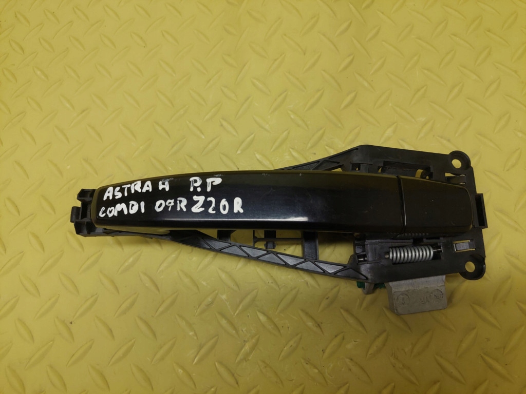 OPEL ASTRA H KOMBI handle right front Z20R