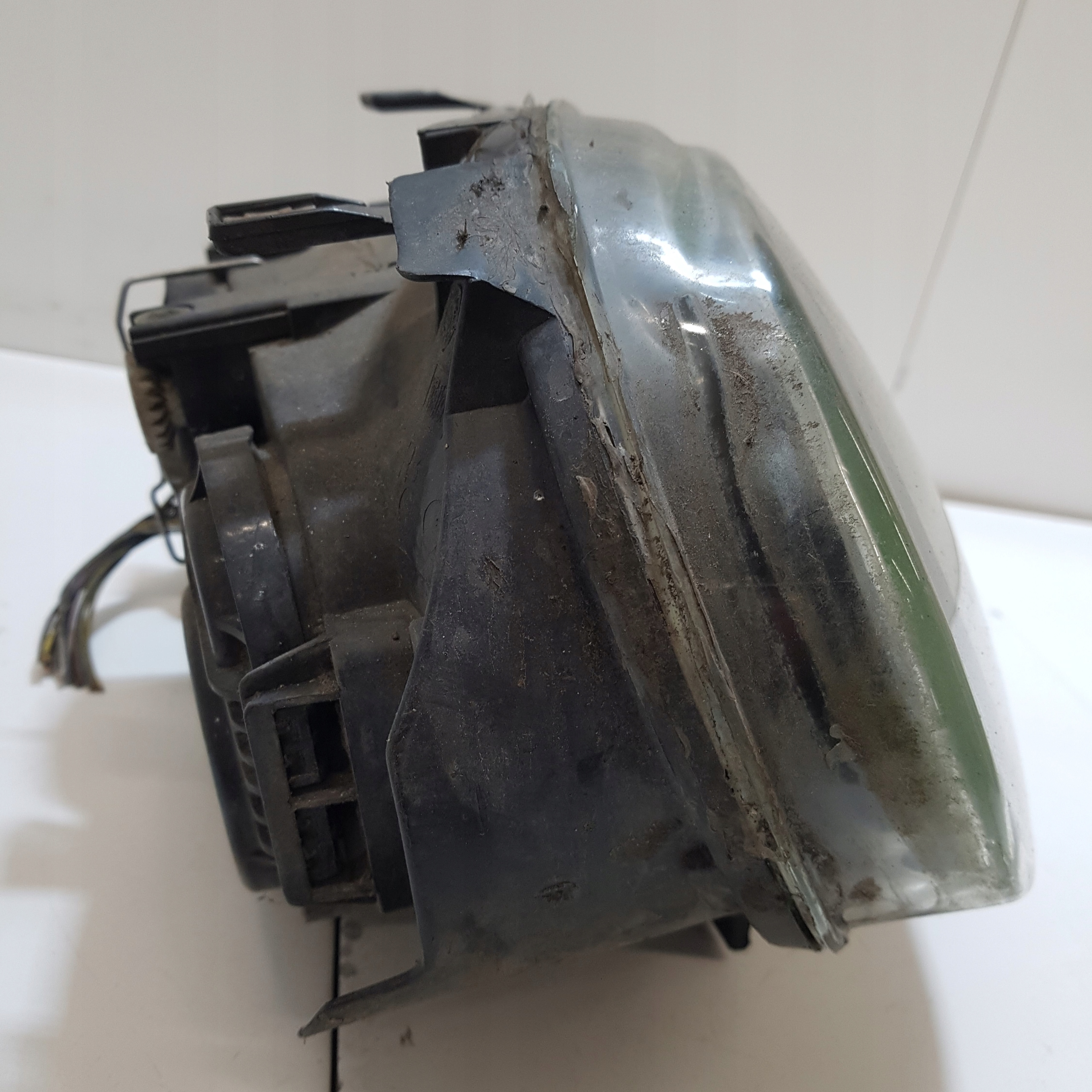 Licht rechts vorne VOLKSWAGEN GOLF 4 schwarzer mitte