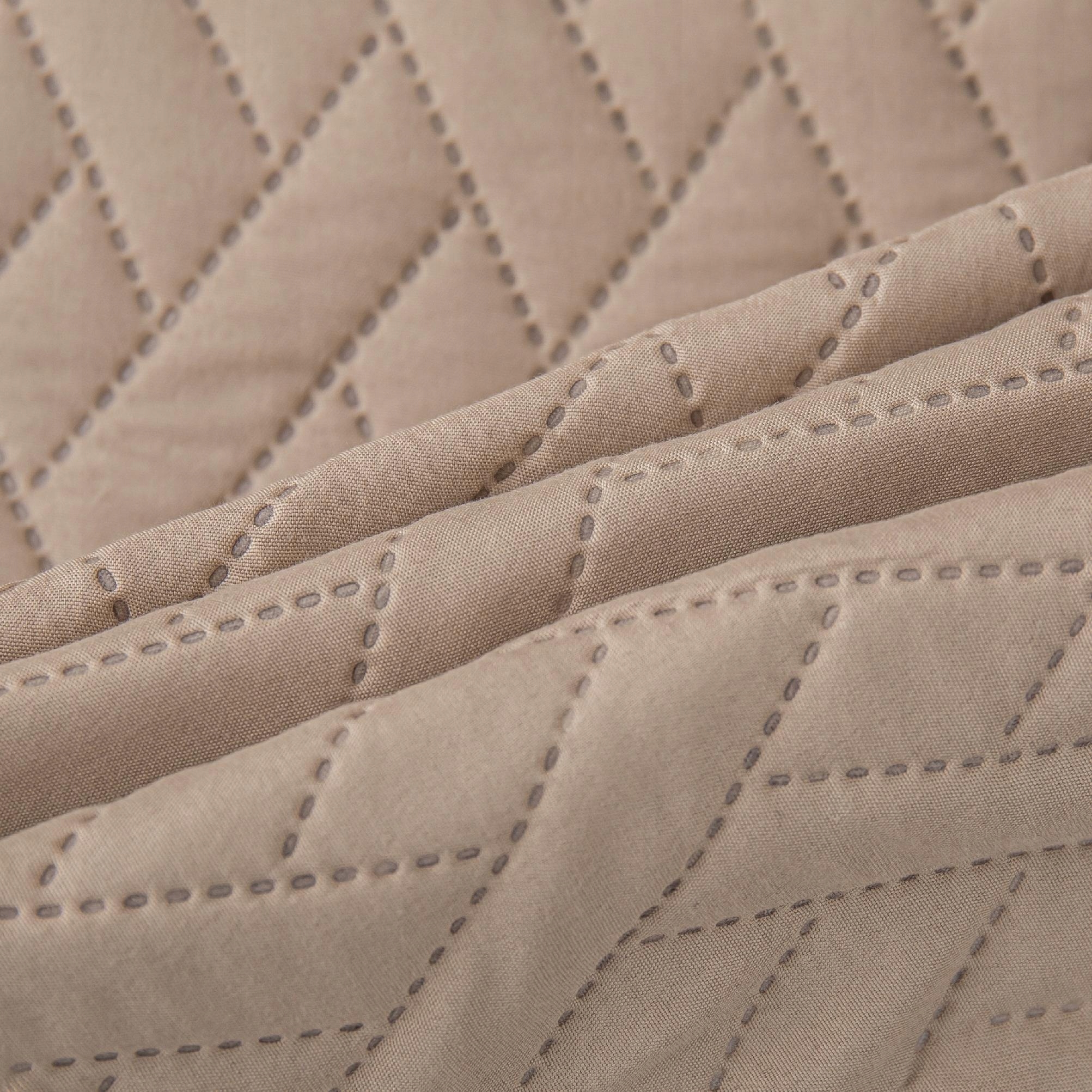 NARZUTA NA ŁÓŻKO PIKOWANA DWUSTRONNA KAPA KOC PLED DASH 240x260CM Kod producenta NARZUTA NA ŁÓŻKO DWUSTRONNA