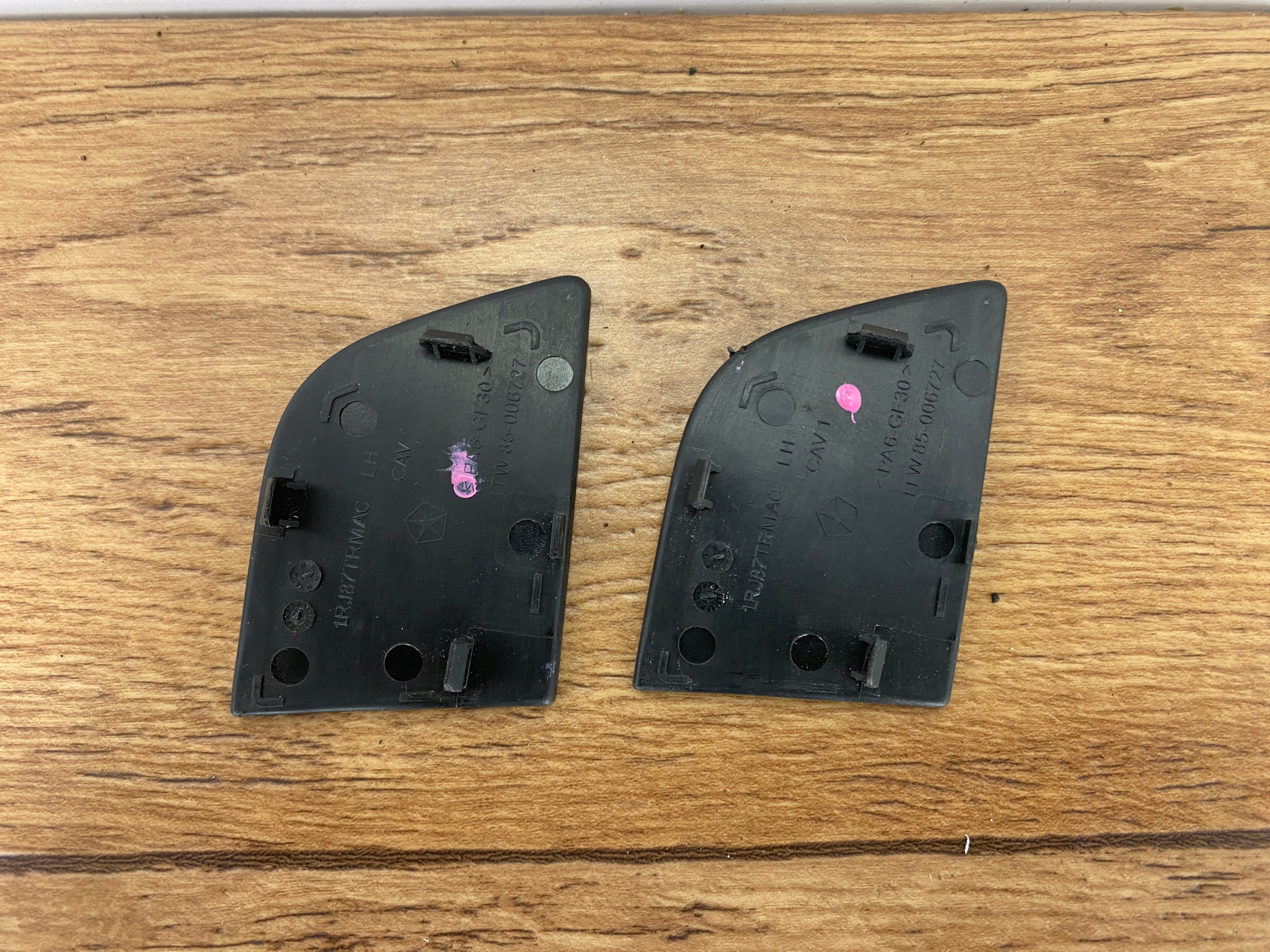 spoiler cover screws handles door Dodge Challenger 2015+ USA