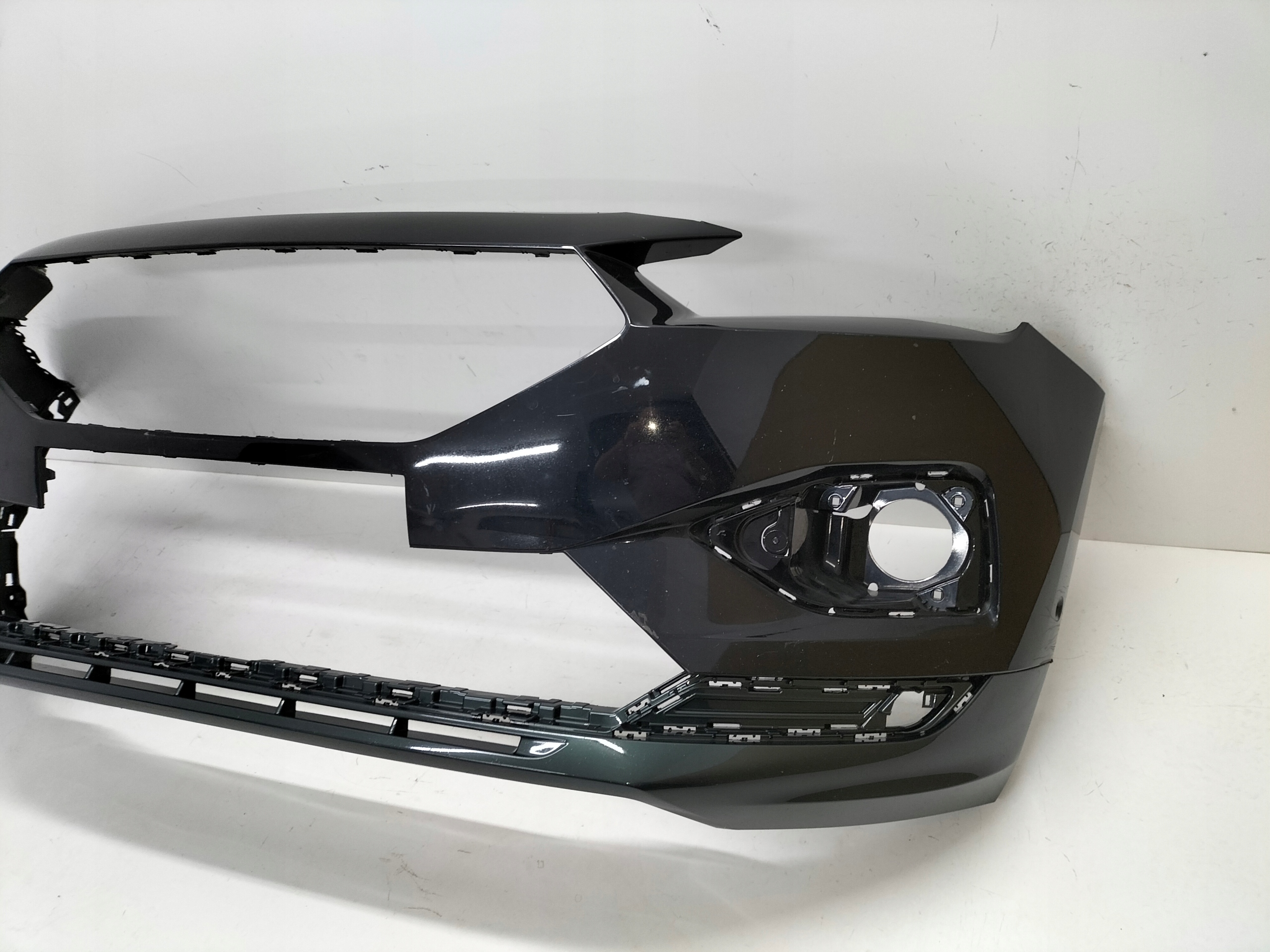 front bumper front SEAT TARRACO 18