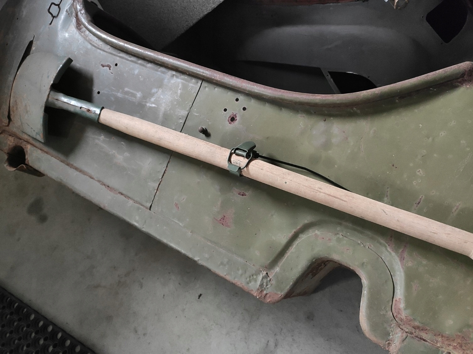 Lopata Objemka Upevnění Komplet M-72 K-750 Ural Dněpr Mw Bmw