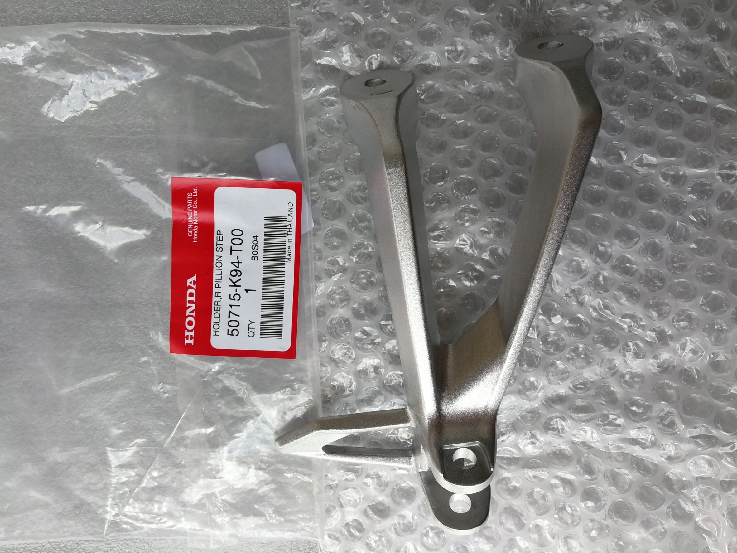 Honda Cb 125R CB125R 18-25r JC79/91 set pravá zadná časť spolujazdca originál