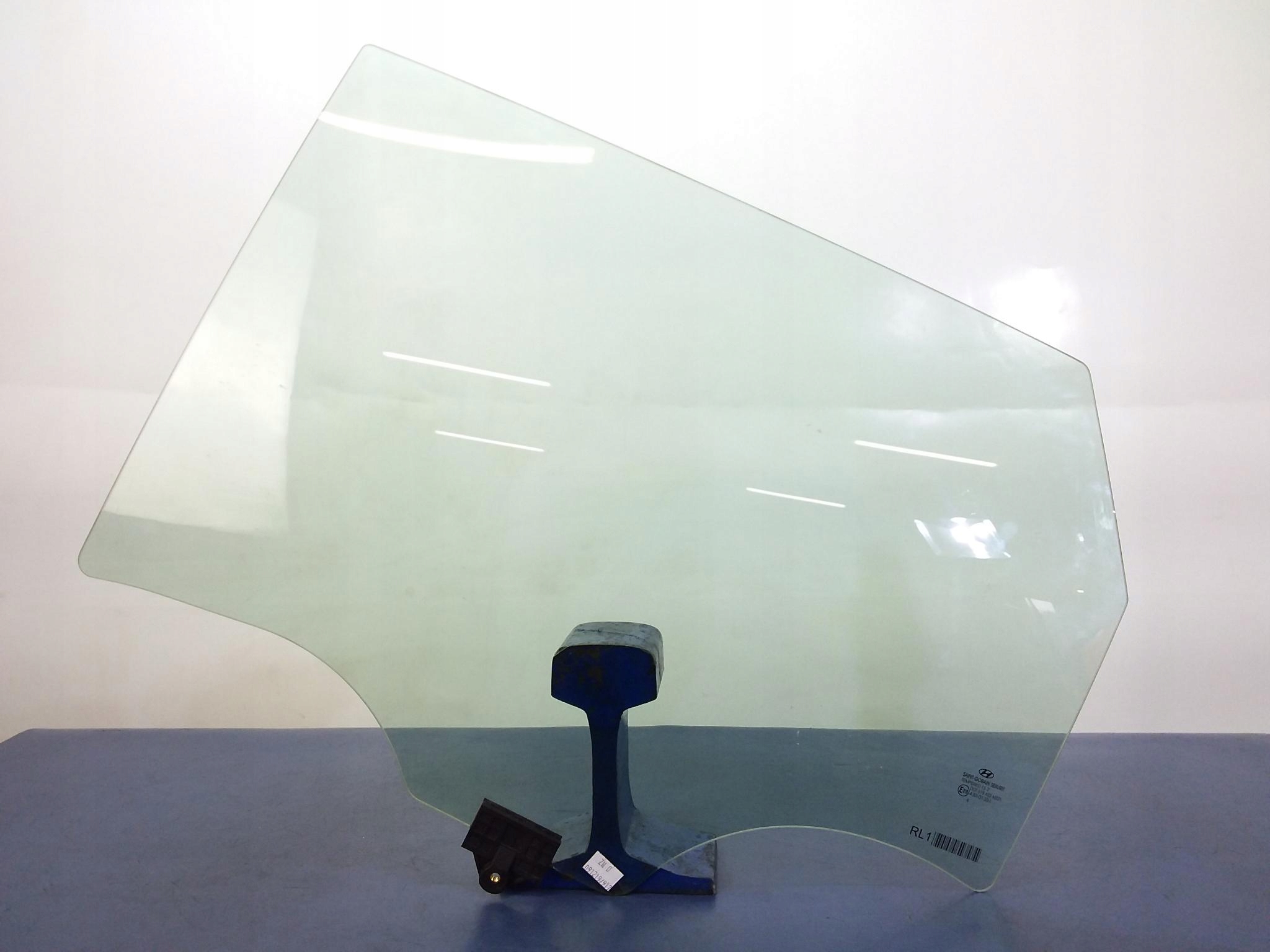 HYUNDAI i30 III универсал стекло двери задний левый 19R